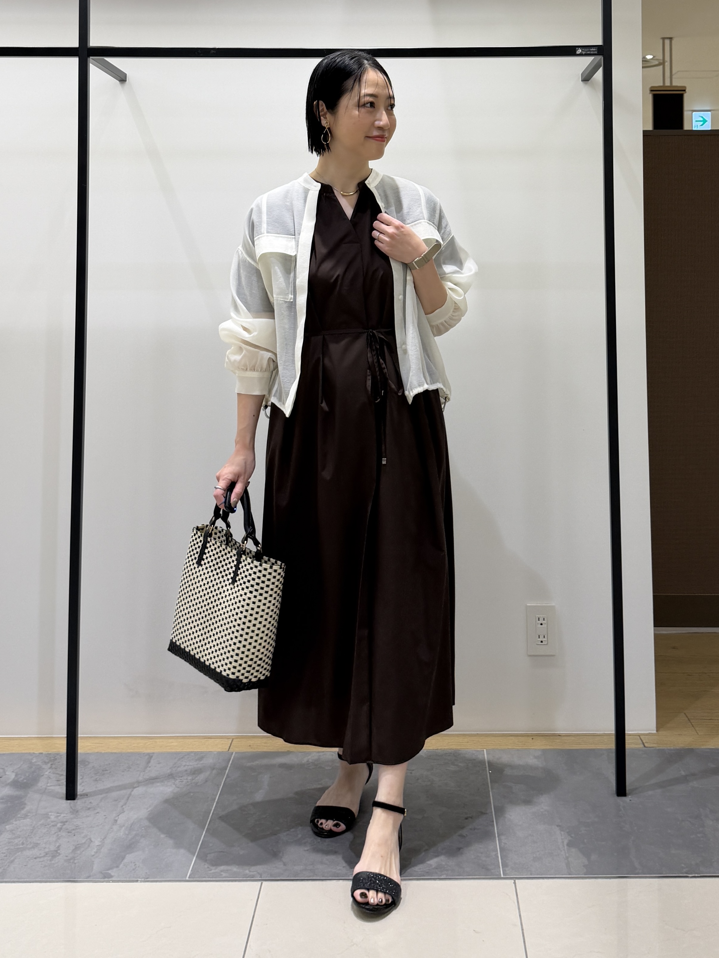 shihoさんの「INDIVI｜【撥水／UVカット】ベルト付きワンピース」を使ったコーディネート