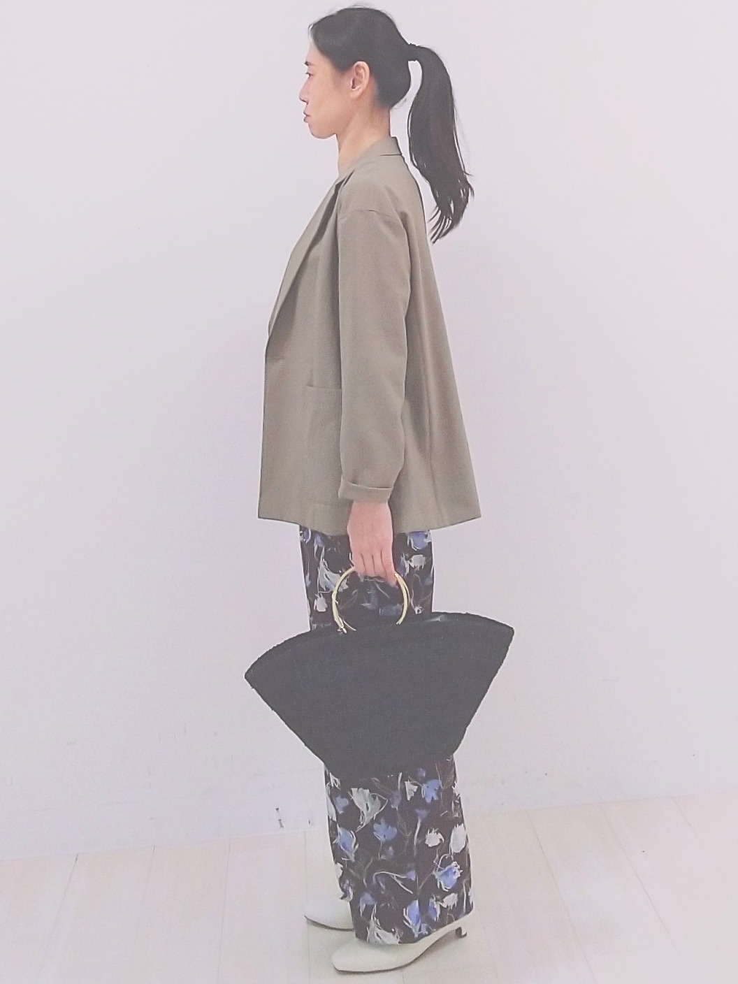 SANAさんの「Reflect｜天然シェルカラーネックレス」を使ったコーディネート