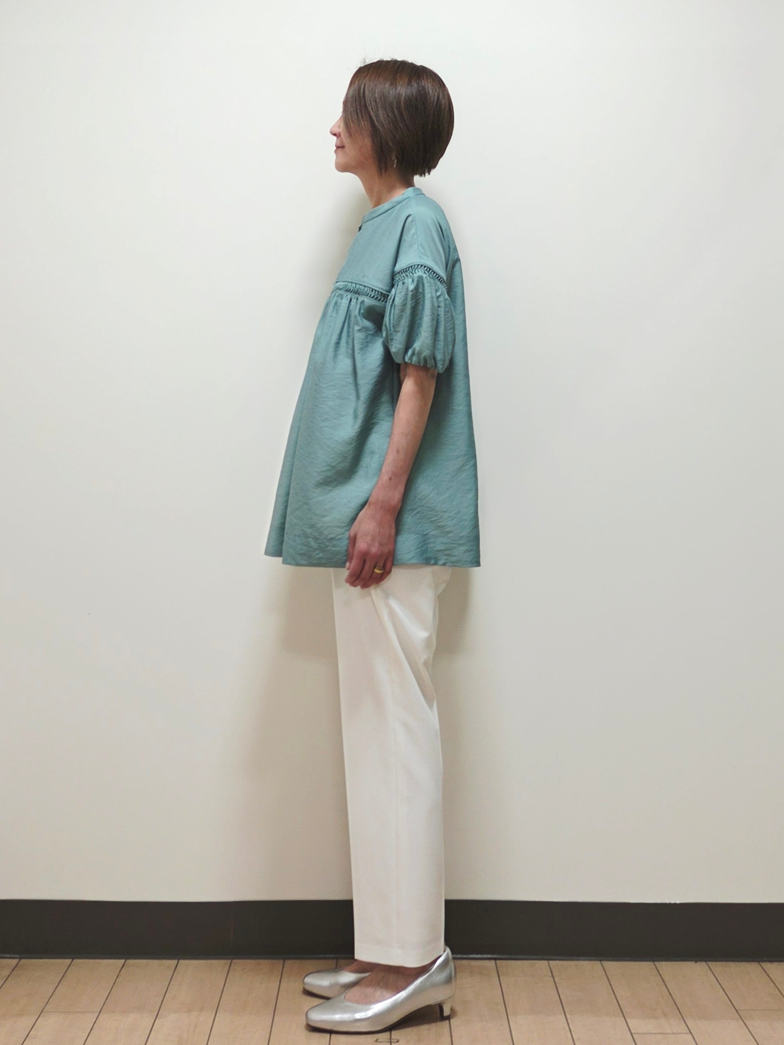 yuuさんの「Reflect｜ボリュームスリーブオフボディブラウス」を使ったコーディネート