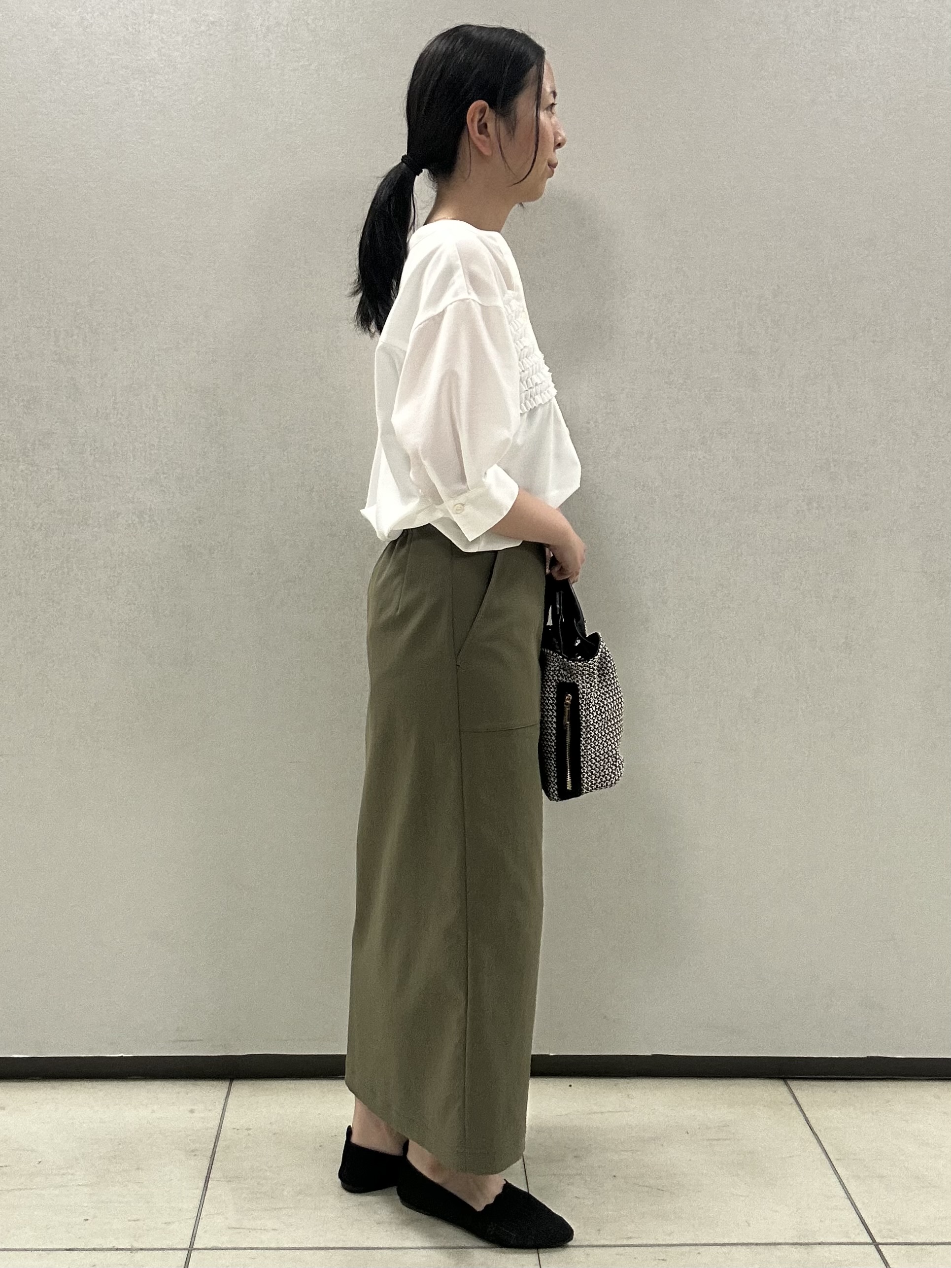 miiさんの「UNTITLED｜【接触冷感/通気性/洗える】フロントフリルブラウス」を使ったコーディネート