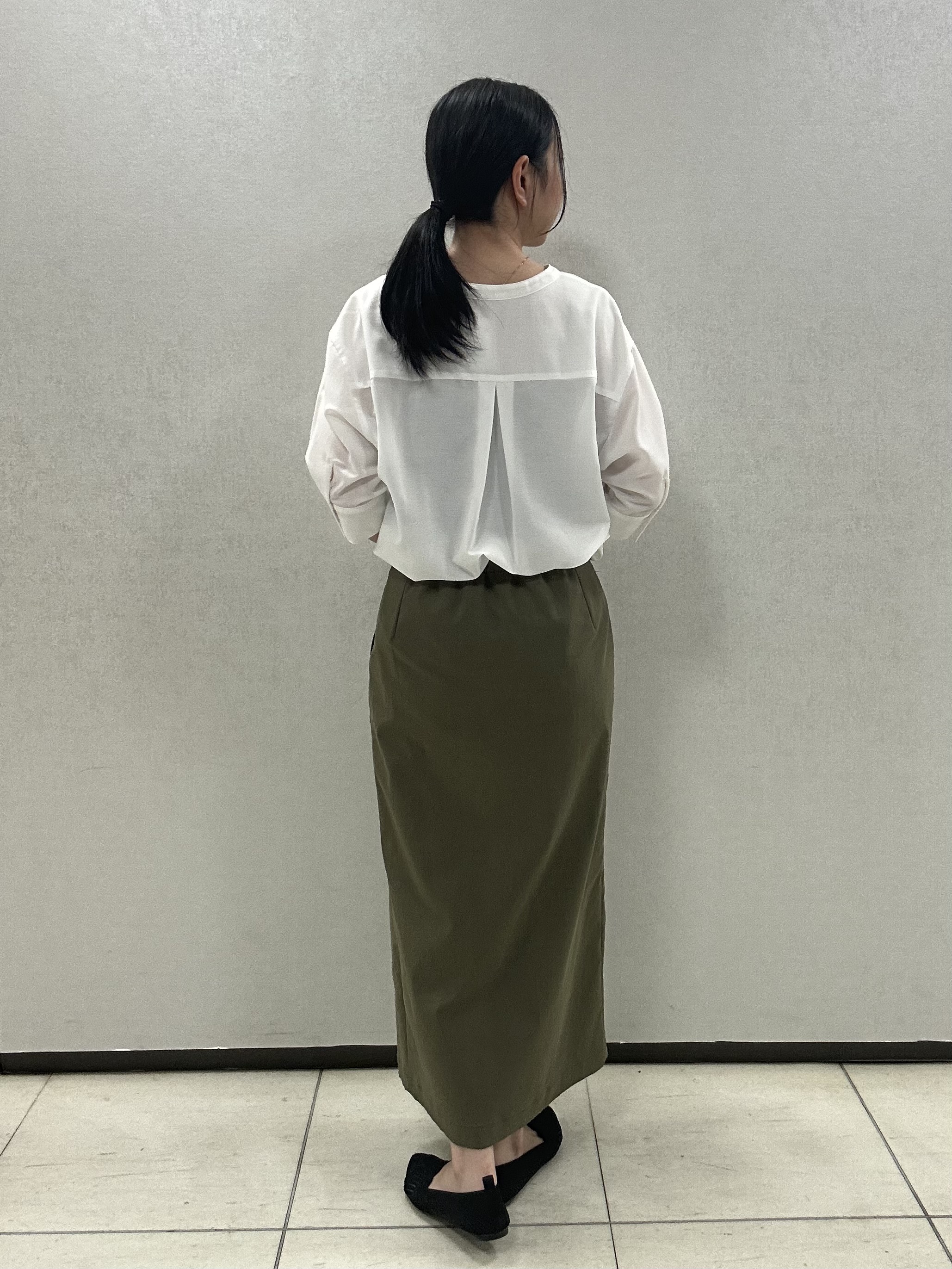 miiさんの「UNTITLED｜【接触冷感/通気性/洗える】フロントフリルブラウス」を使ったコーディネート