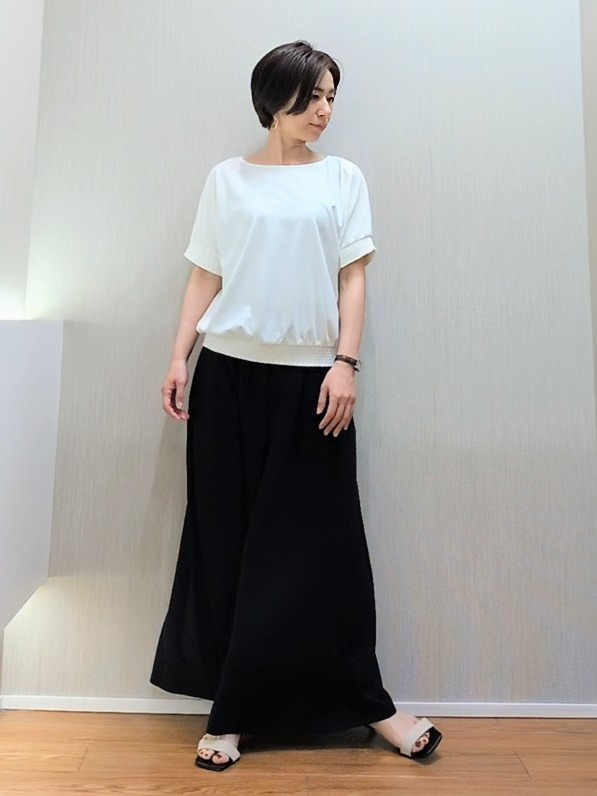 ミズタさんの「UNTITLED｜【接触冷感/汗染み防止/吸水速乾/UVカット】シャーリングプルオーバー」を使ったコーディネート