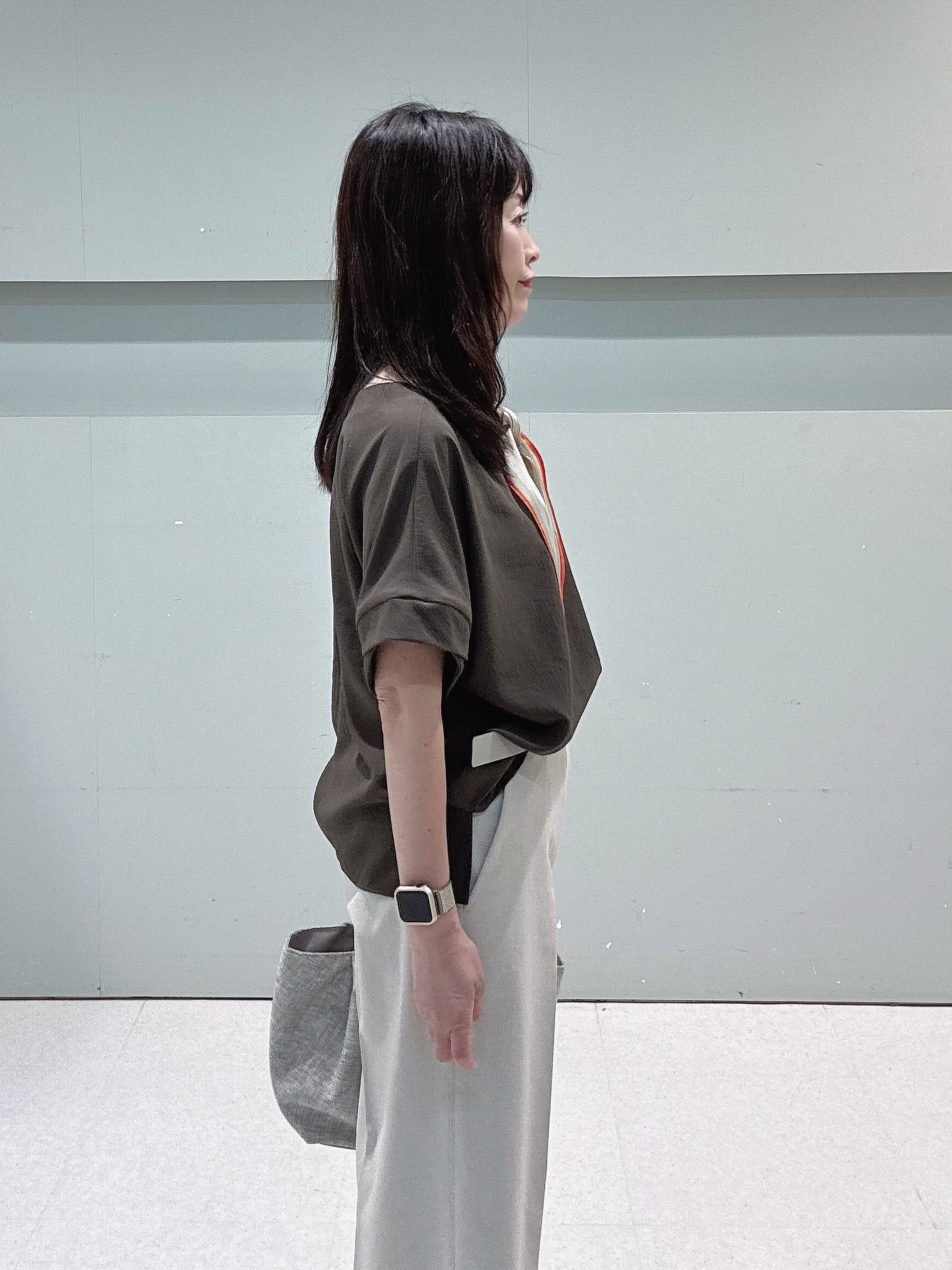 makiさんの「UNTITLED｜【前後2WAY/はっ水/セットアップ可】リラクシーフレンチスリーブブラウス」を使ったコーディネート