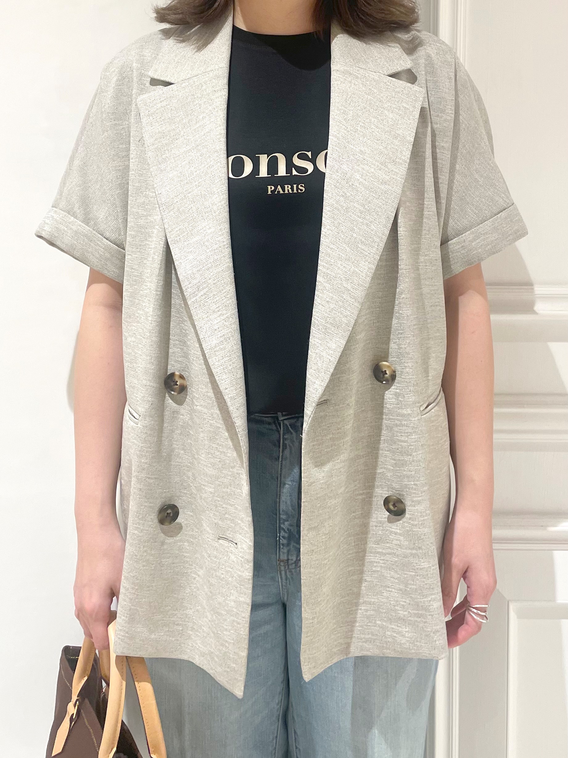 makiさんの「DRESSTERIOR｜【接触冷感／抗菌防臭／消臭】アイスクリアコットン Bonsoir ロゴTシャツ」を使ったコーディネート