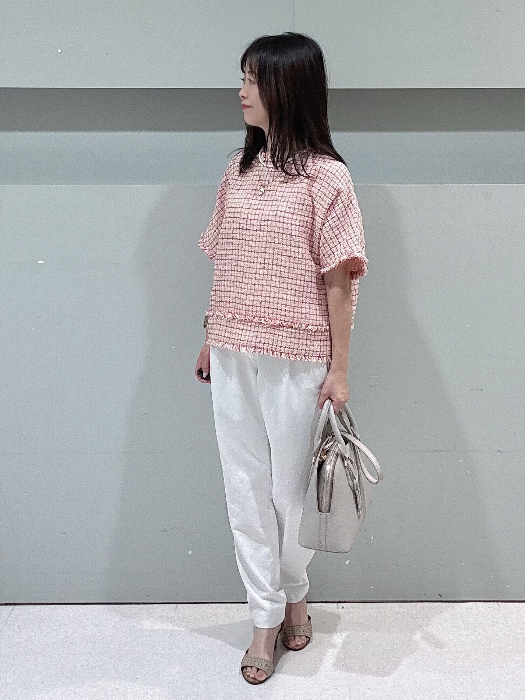 makiさんの「UNTITLED｜ファンシーツイードブラウス」を使ったコーディネート