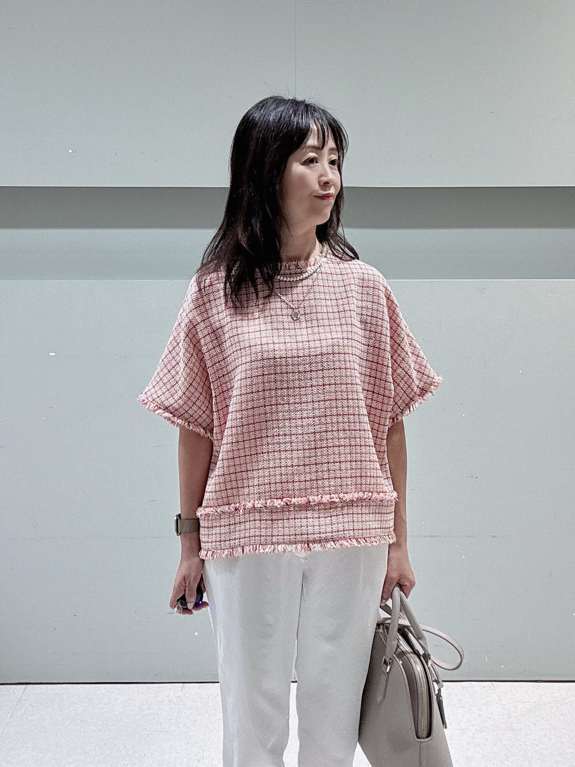 makiさんの「UNTITLED｜ファンシーツイードブラウス」を使ったコーディネート