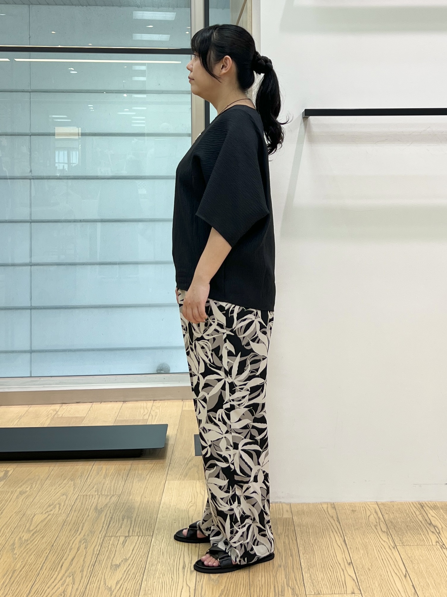 shimaさんの「INDIVI｜【華奢見え】ジャカード ドルマントップス」を使ったコーディネート