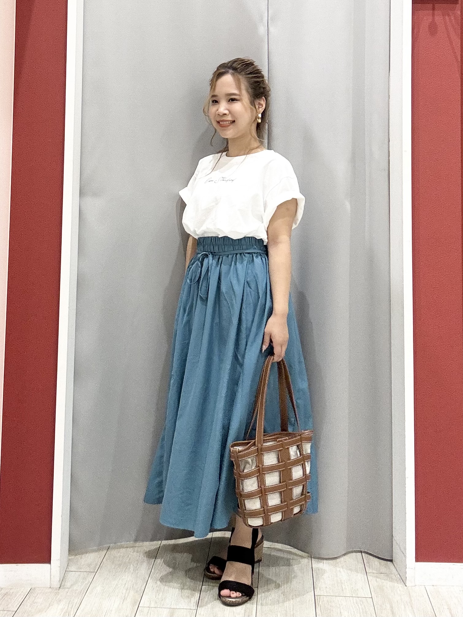 shioさんの「SHOO･LA･RUE｜【綿100%/ひんやり/S-LL】選べる3柄 大人のプリントTシャツ」を使ったコーディネート
