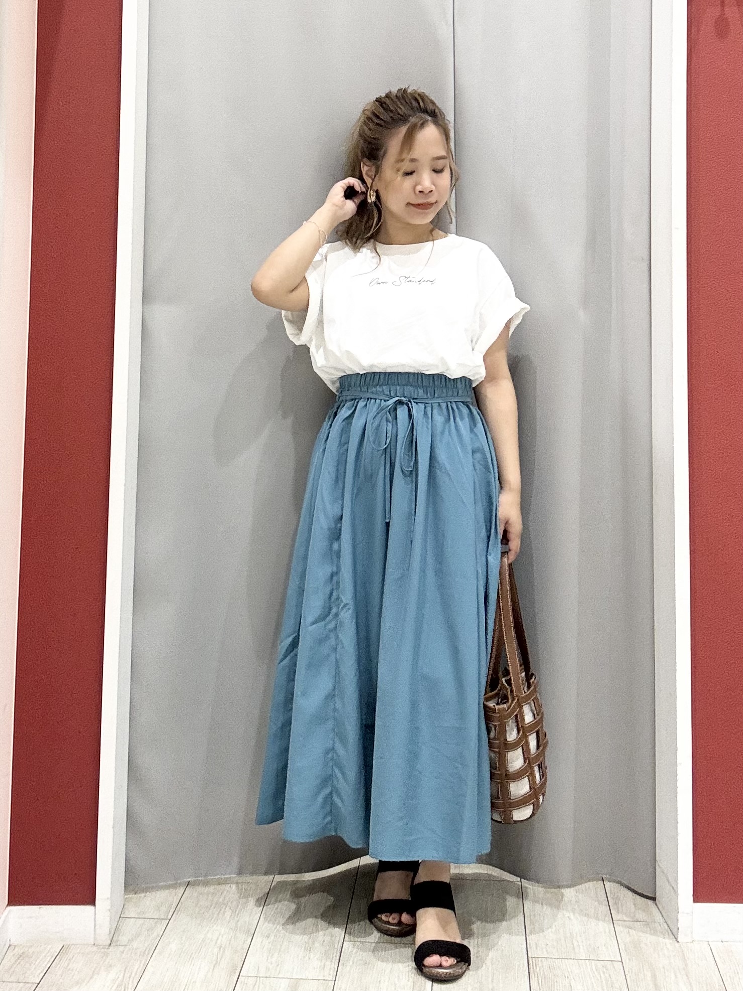 shioさんの「SHOO･LA･RUE｜【綿100%/ひんやり/S-LL】選べる3柄 大人のプリントTシャツ」を使ったコーディネート