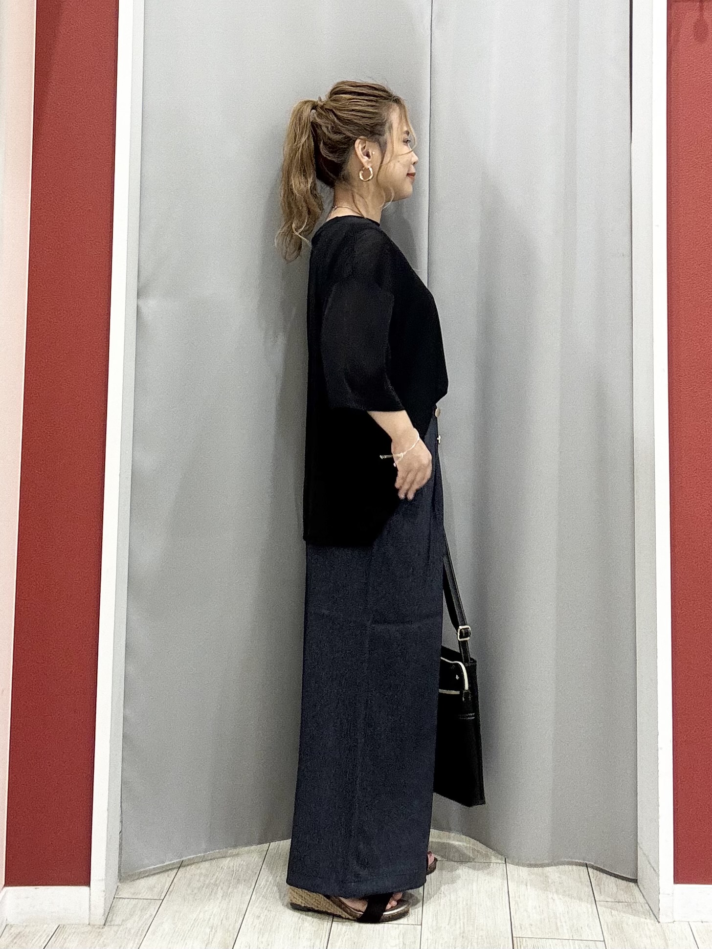 shioさんの「SHOO･LA･RUE｜【S-LL/洗濯機可/体型カバー】ゆるっとこなれる 大人のシアースラブTシャツ」を使ったコーディネート
