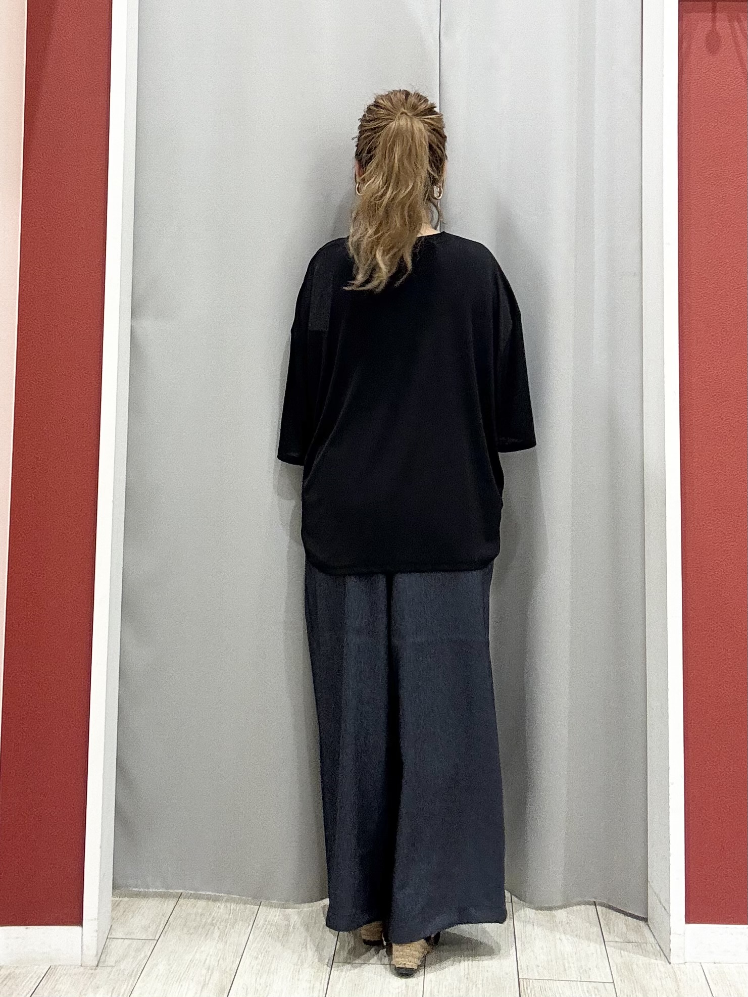shioさんの「SHOO･LA･RUE｜【S-LL/洗濯機可/体型カバー】ゆるっとこなれる 大人のシアースラブTシャツ」を使ったコーディネート
