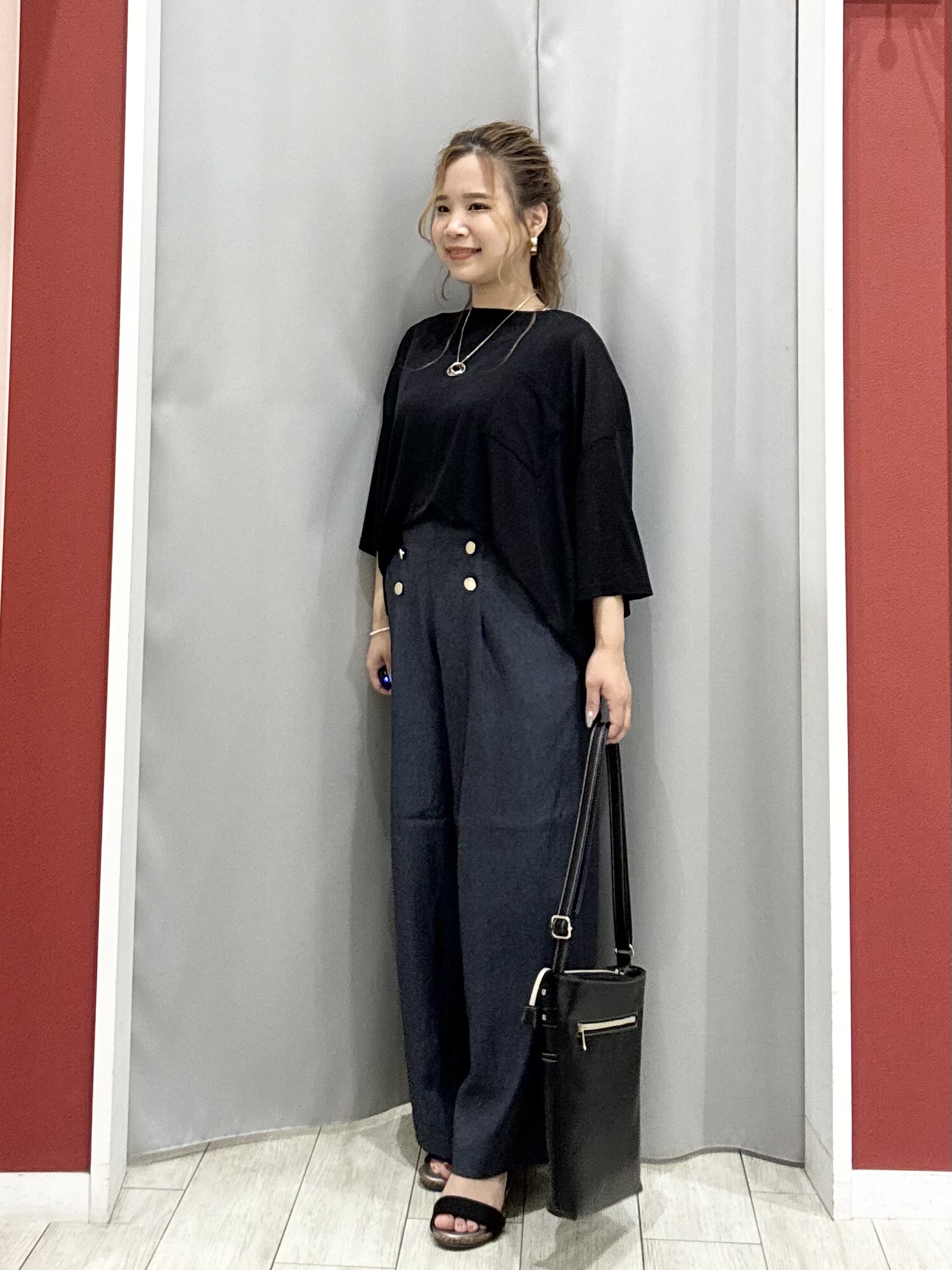 shioさんの「SHOO･LA･RUE｜【S-LL/洗濯機可/体型カバー】ゆるっとこなれる 大人のシアースラブTシャツ」を使ったコーディネート