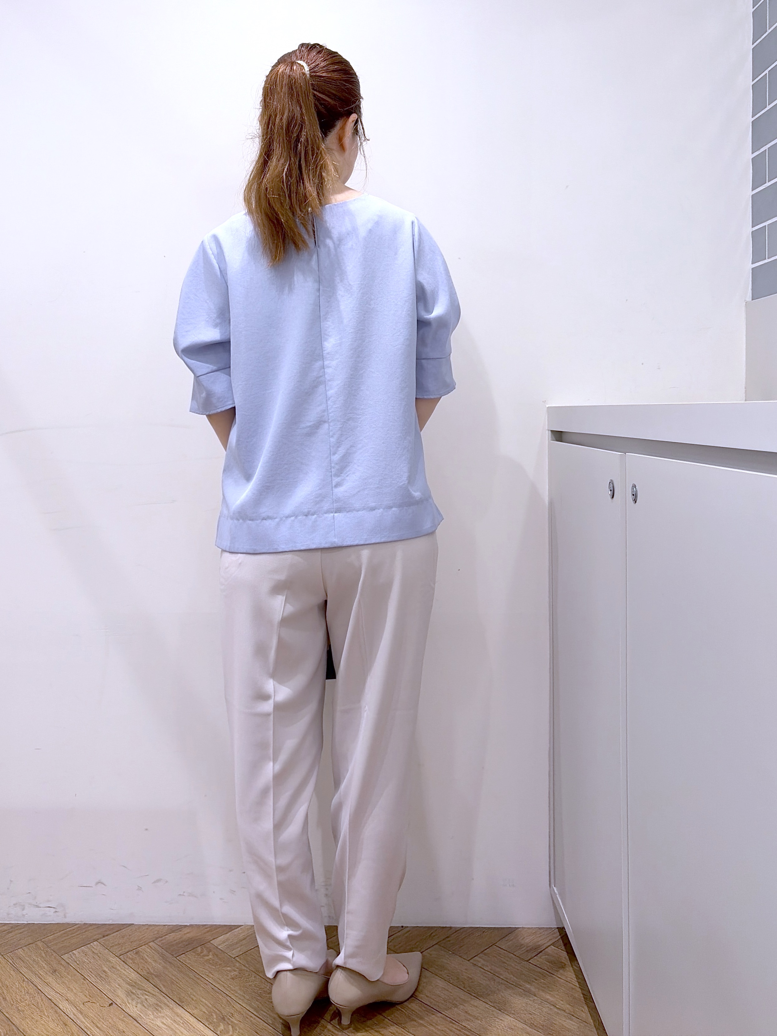 Junさんの「index｜【接触冷感】タックパフスリーブブラウス《吸水速乾／防シワ／洗濯機OK／XS～3L／6col》」を使ったコーディネート