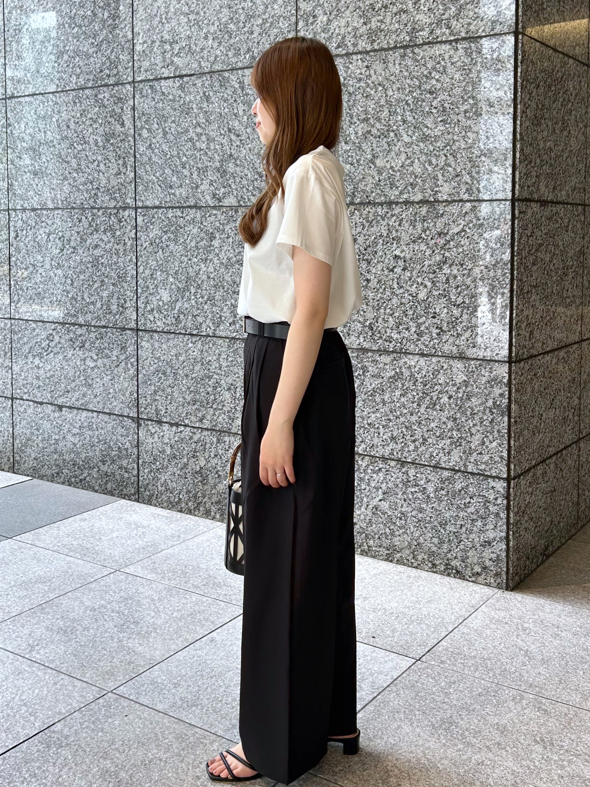 Risaさんの「OPAQUE.CLIP｜【接触冷感】アシメフリルドッキングカットソー《UVケア／洗濯機OK》」を使ったコーディネート