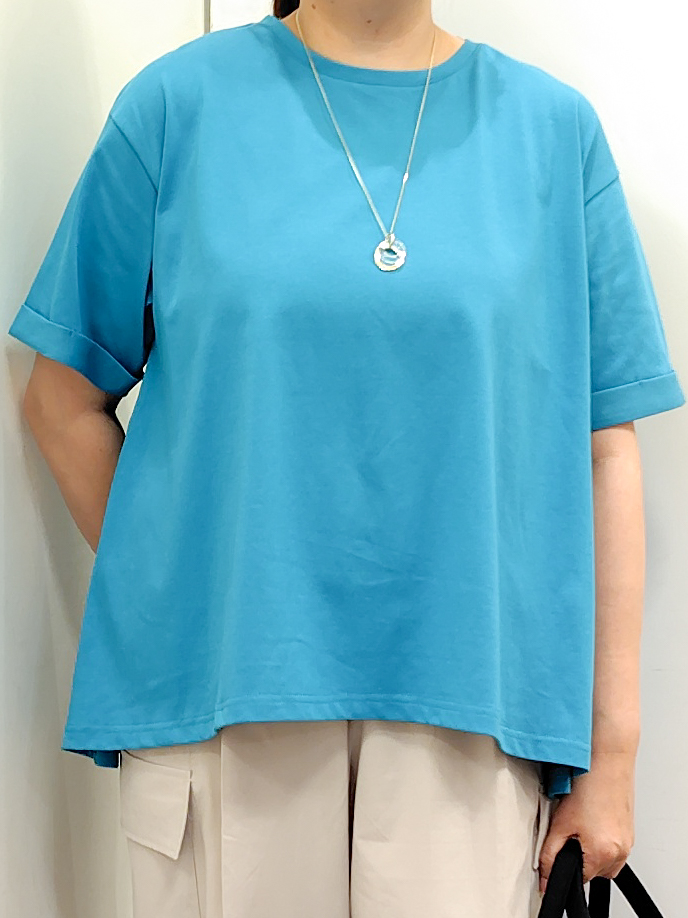 こんちゃんさんの「grove｜【遮熱／吸水速乾／接触冷感／UVカット】フレアシルエットTシャツ」を使ったコーディネート
