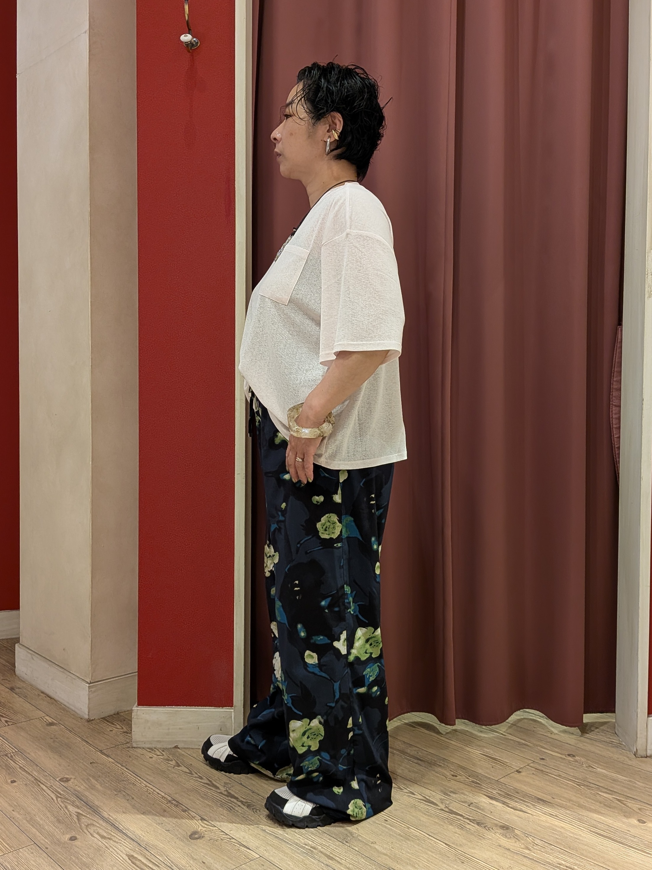 cameさんの「SHOO･LA･RUE｜【S-LL/洗濯機可/体型カバー】ゆるっとこなれる 大人のシアースラブTシャツ」を使ったコーディネート