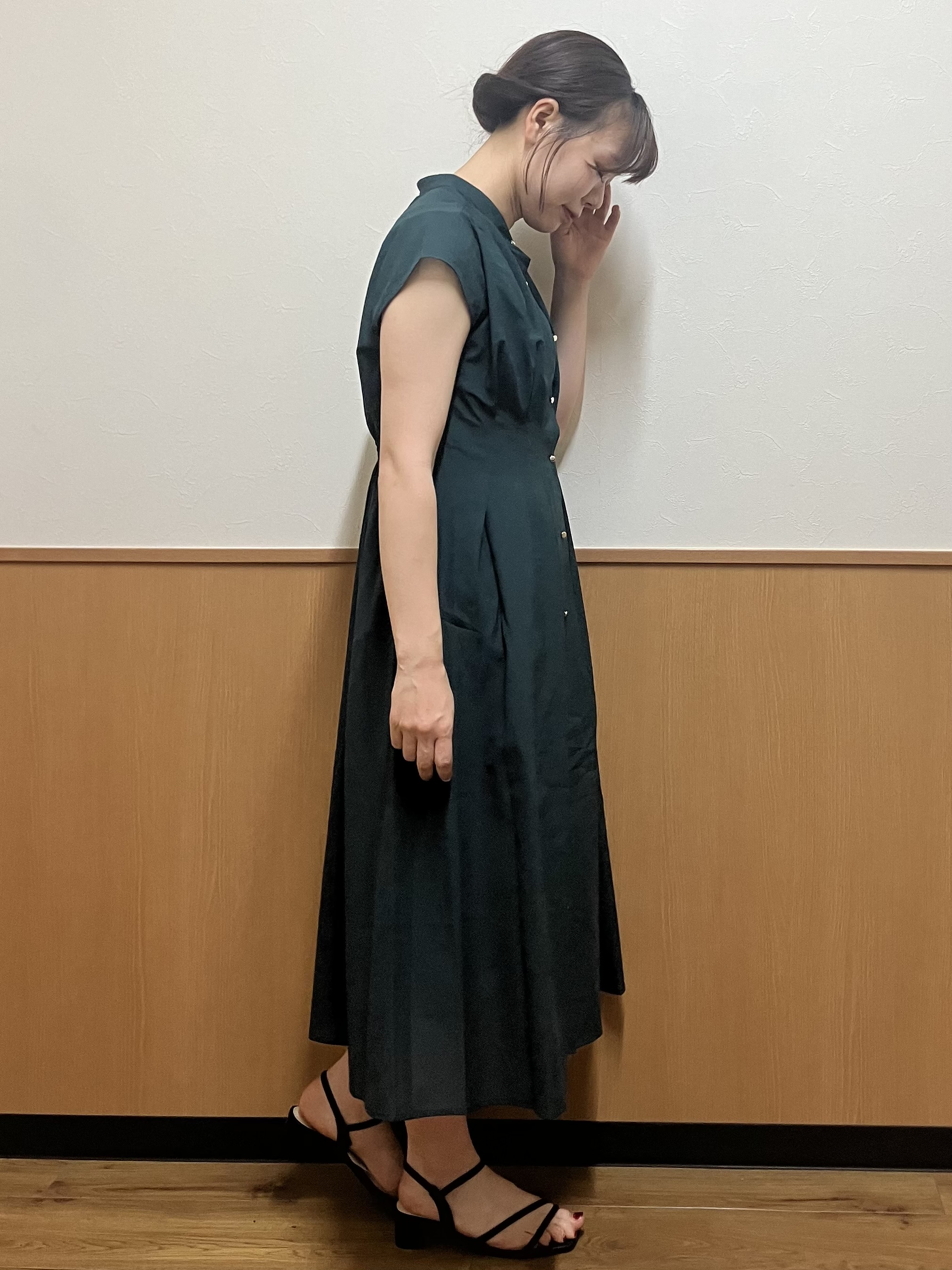 MAYUKIさんの「index｜【防シワ】バンドカラータックシャツワンピース《洗濯機OK／イージーアイロン》」を使ったコーディネート