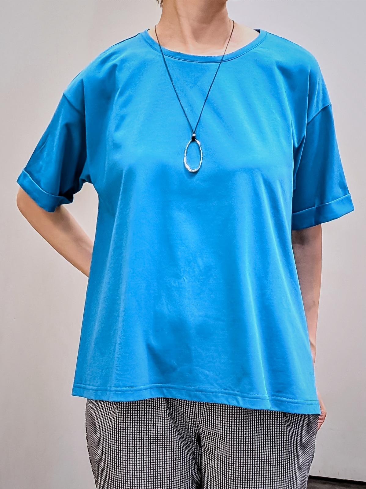 やまちゃんさんの「grove｜【遮熱／吸水速乾／接触冷感／UVカット】フレアシルエットTシャツ」を使ったコーディネート