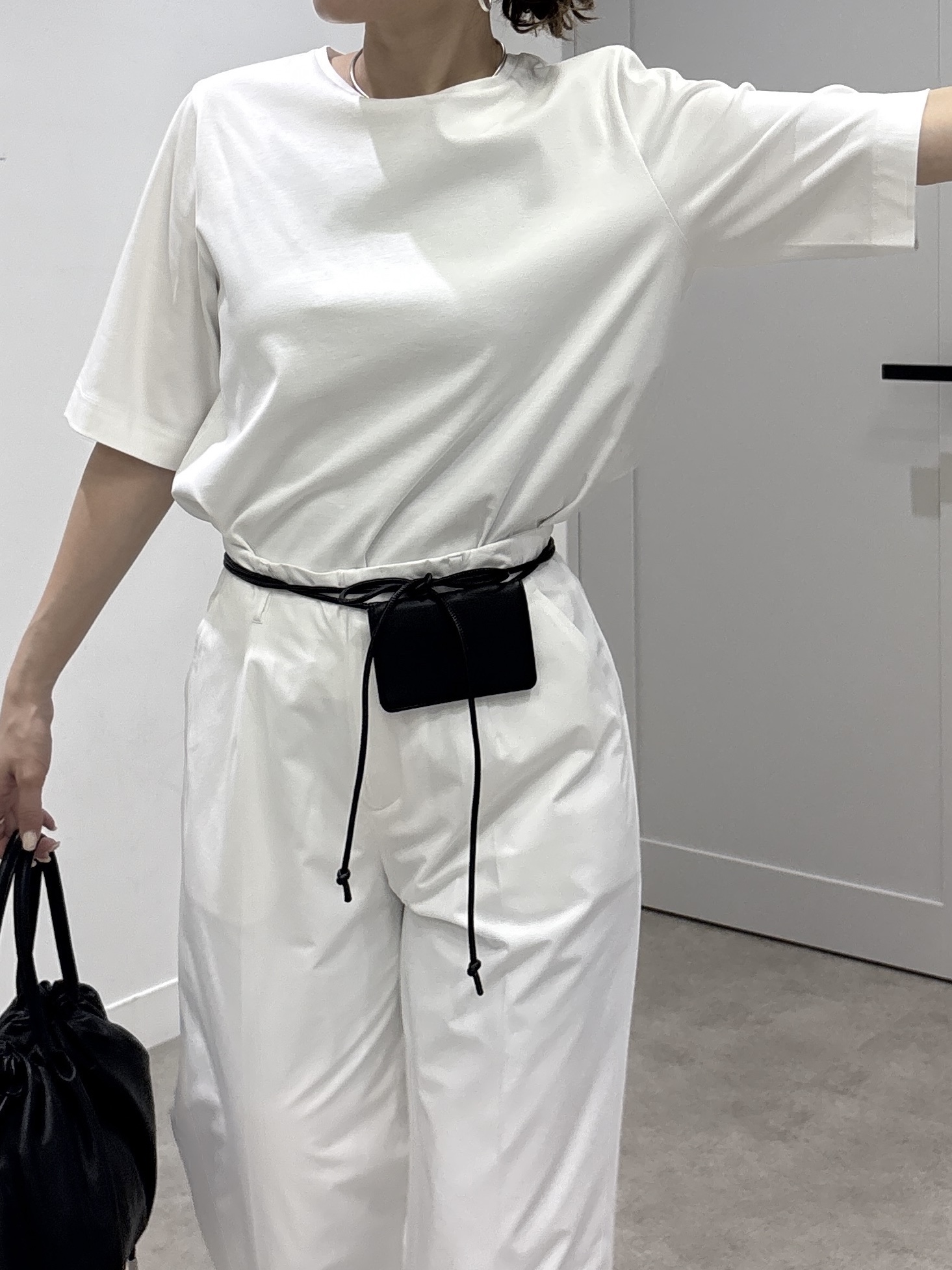 kotakiさんの「INDIVI｜【抗菌防臭／消臭】上品光沢コットンTシャツ」を使ったコーディネート