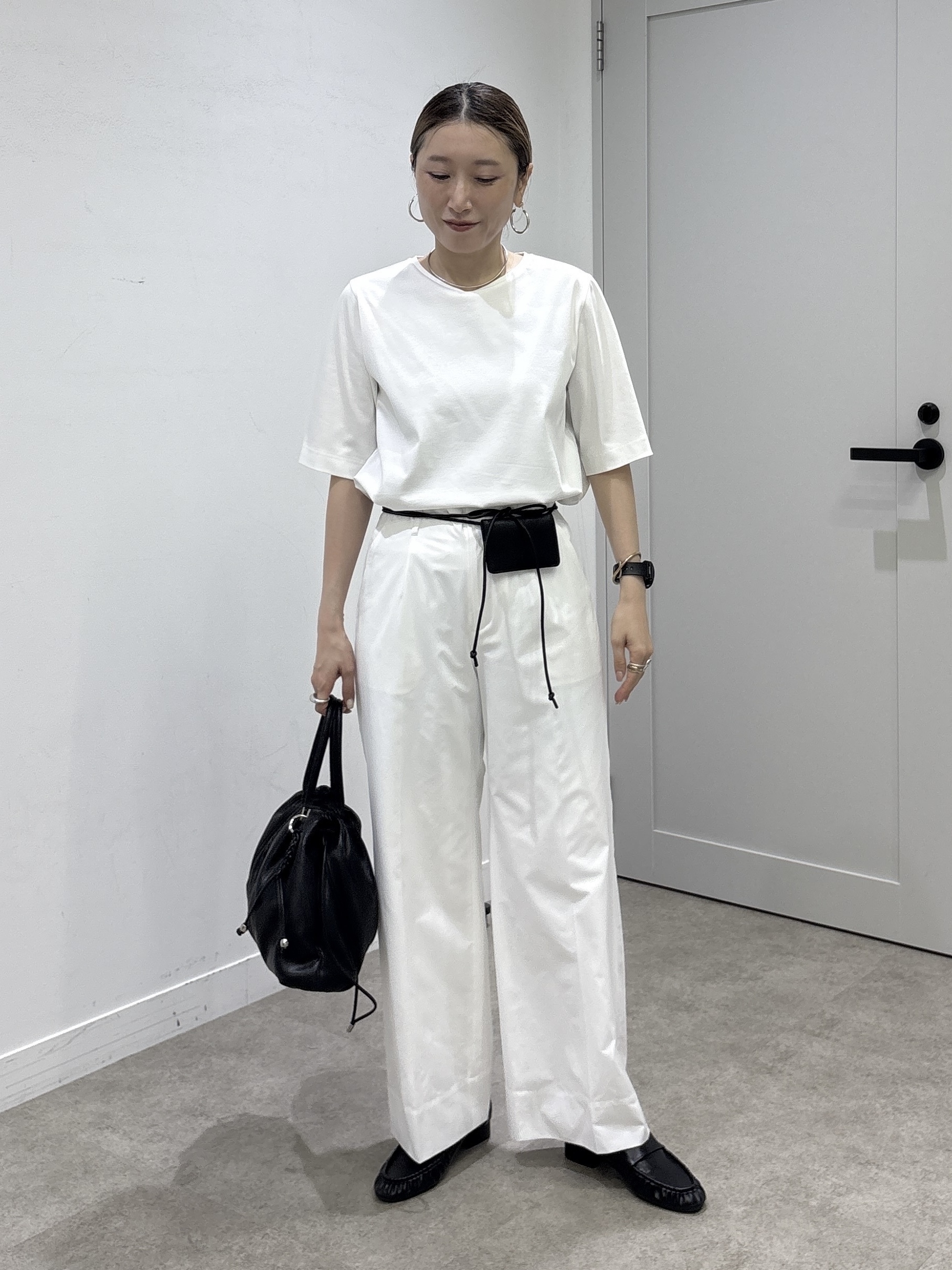 kotakiさんの「INDIVI｜【抗菌防臭／消臭】上品光沢コットンTシャツ」を使ったコーディネート