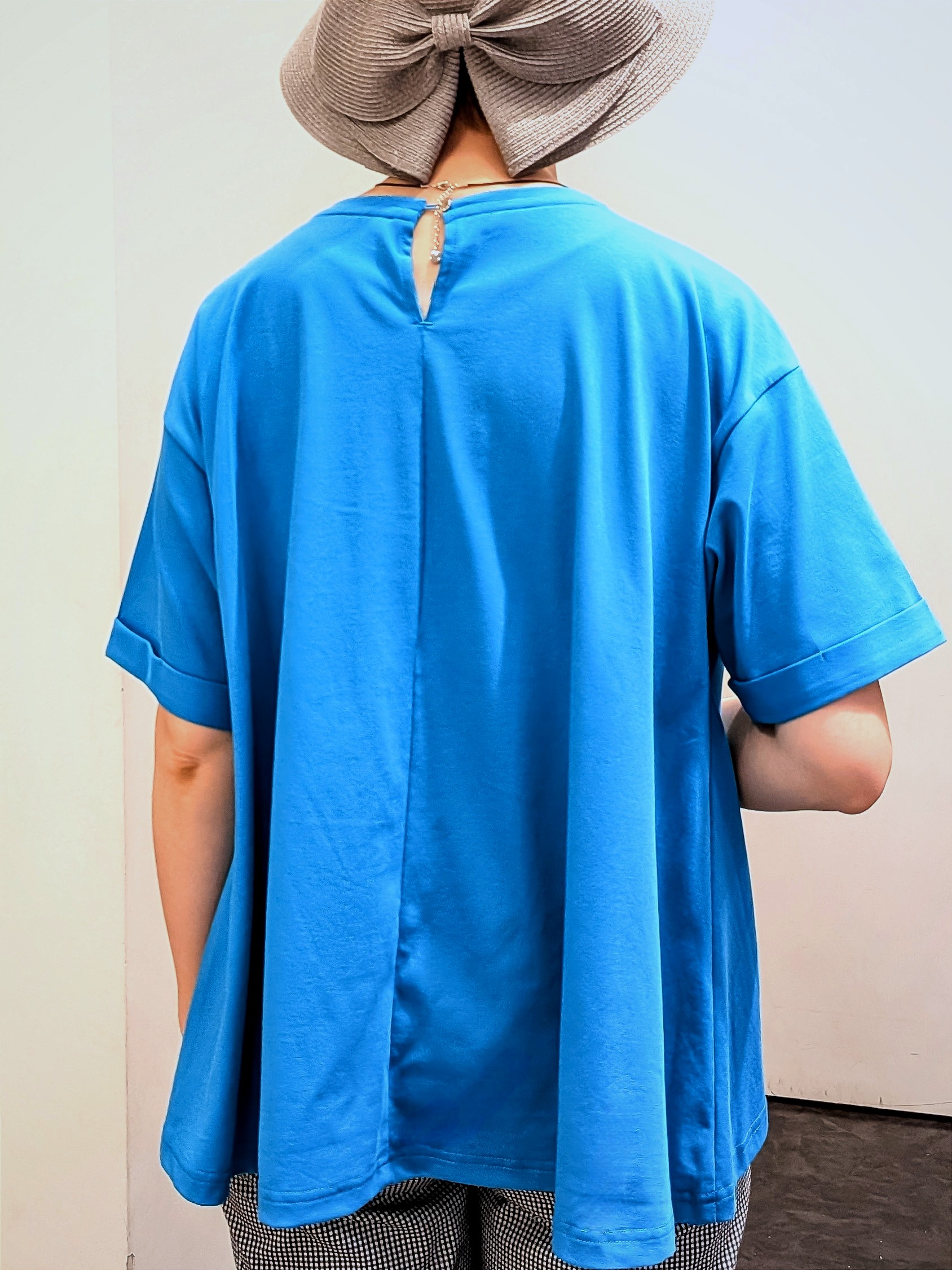 やまちゃんさんの「grove｜【遮熱／吸水速乾／接触冷感／UVカット】フレアシルエットTシャツ」を使ったコーディネート