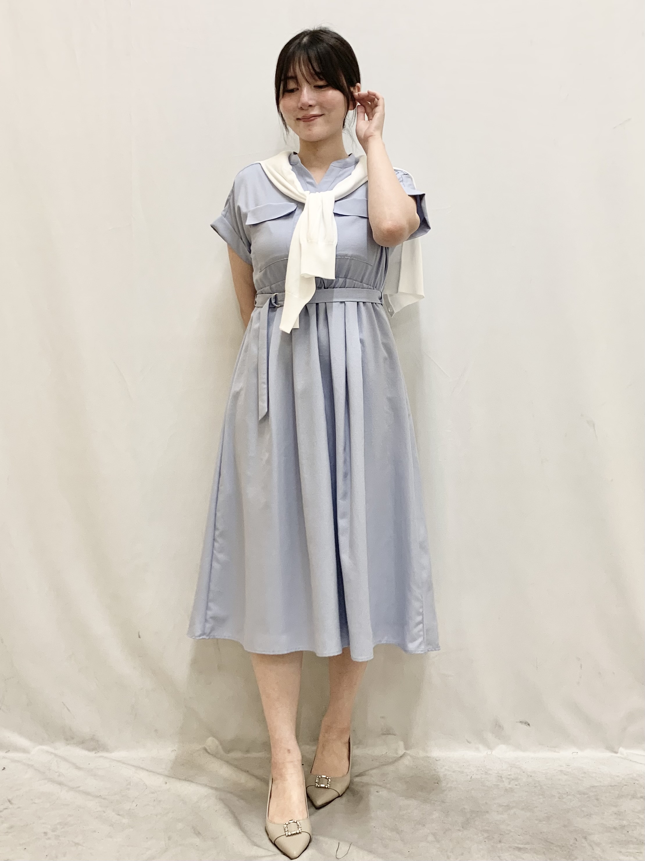 kasumiさんの「index｜ビジューボタンシアーカーディガン【抗ピリング／洗濯機OK】」を使ったコーディネート