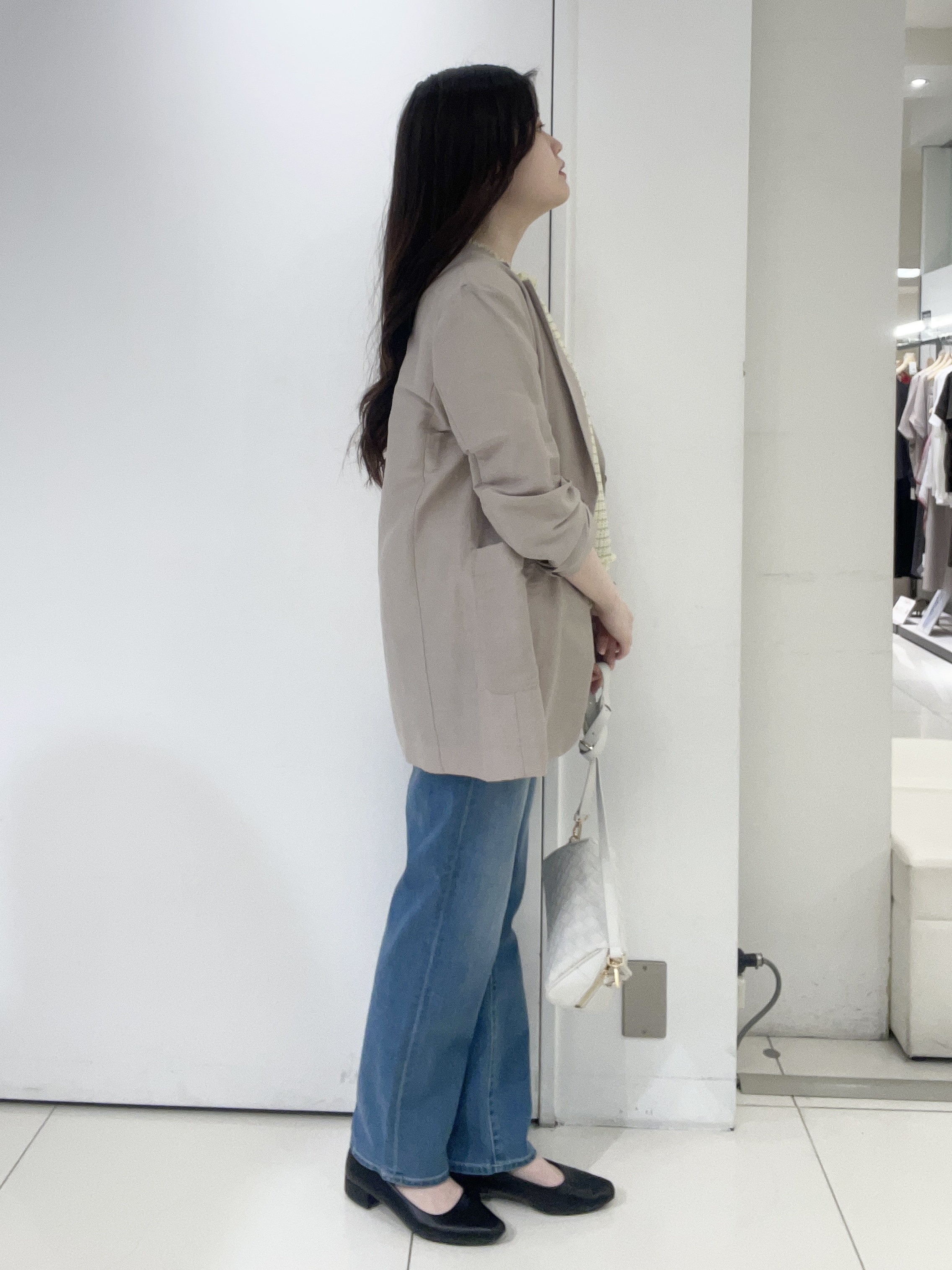 moeさんの「UNTITLED｜【程よいシアー感/洗える】エアリーバイオジャケット」を使ったコーディネート