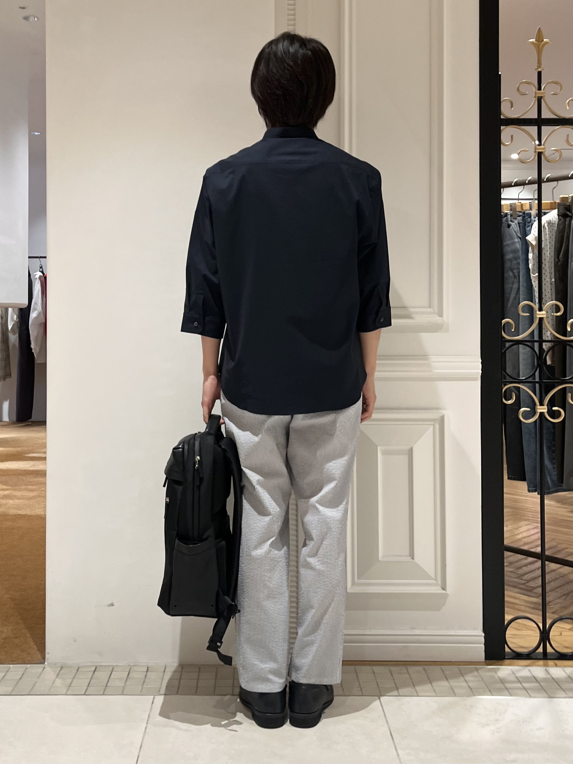 Watanabeさんの「DRESSTERIOR｜オーガニックコットン ストレッチバンドカラーシャツ」を使ったコーディネート