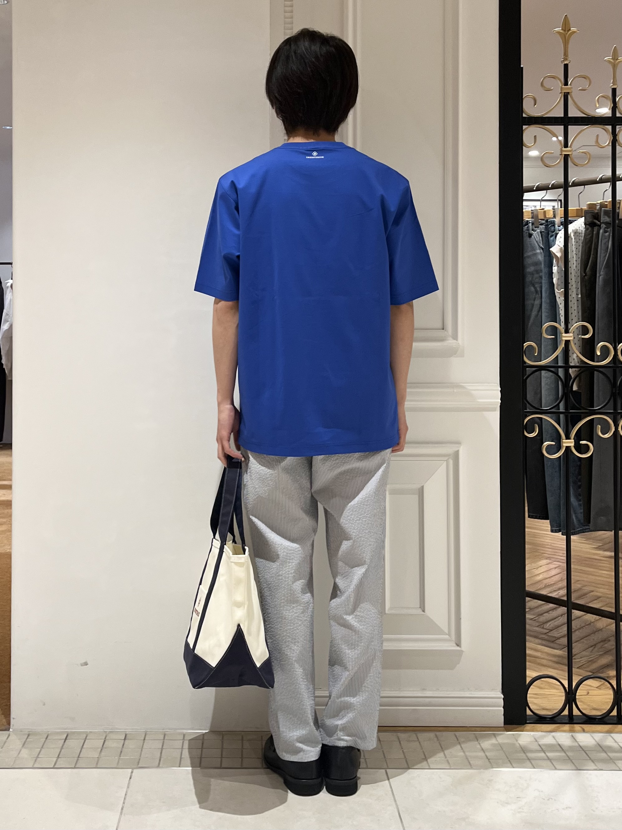 Watanabeさんの「DRESSTERIOR｜【接触冷感／UVカット／抗菌防臭／しわ防止】クールデオドラント ピストルベアーTシャツ」を使ったコーディネート