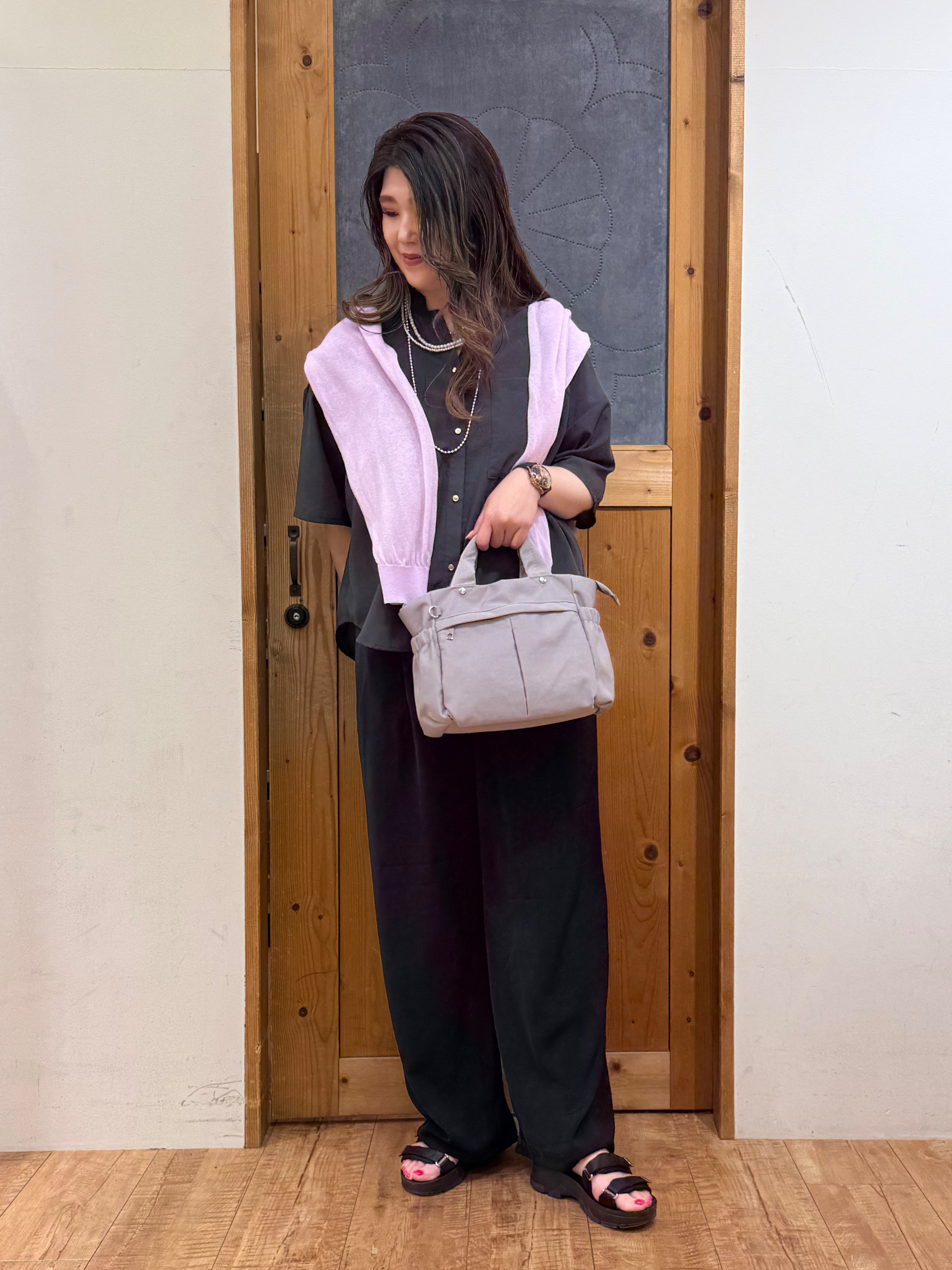 Ayana.さんの「SHOO･LA･RUE｜【S-LL/洗濯機可】1枚でこなれ見え 配色シアーカーディガン」を使ったコーディネート