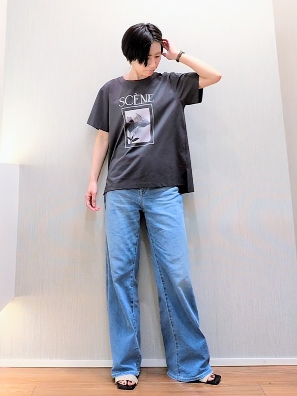 ミズタさんの「UNTITLED｜【古畑星夏さん着用/ロゴ/プリント】グラフィックTシャツ」を使ったコーディネート