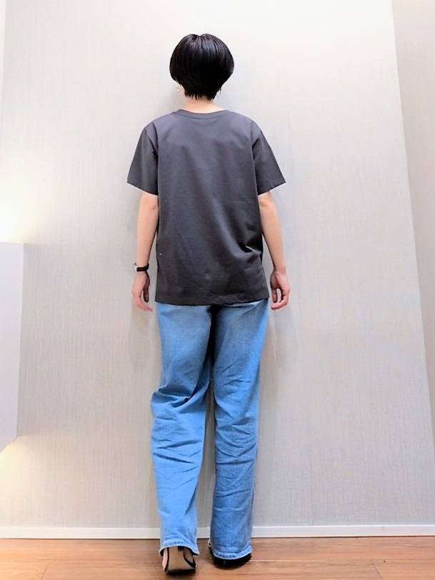 ミズタさんの「UNTITLED｜【古畑星夏さん着用/ロゴ/プリント】グラフィックTシャツ」を使ったコーディネート