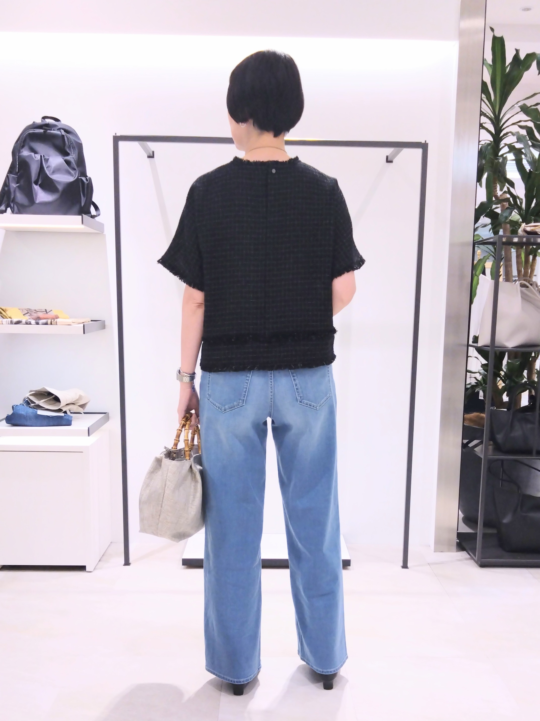 まちこさんの「UNTITLED｜ファンシーツイードブラウス」を使ったコーディネート