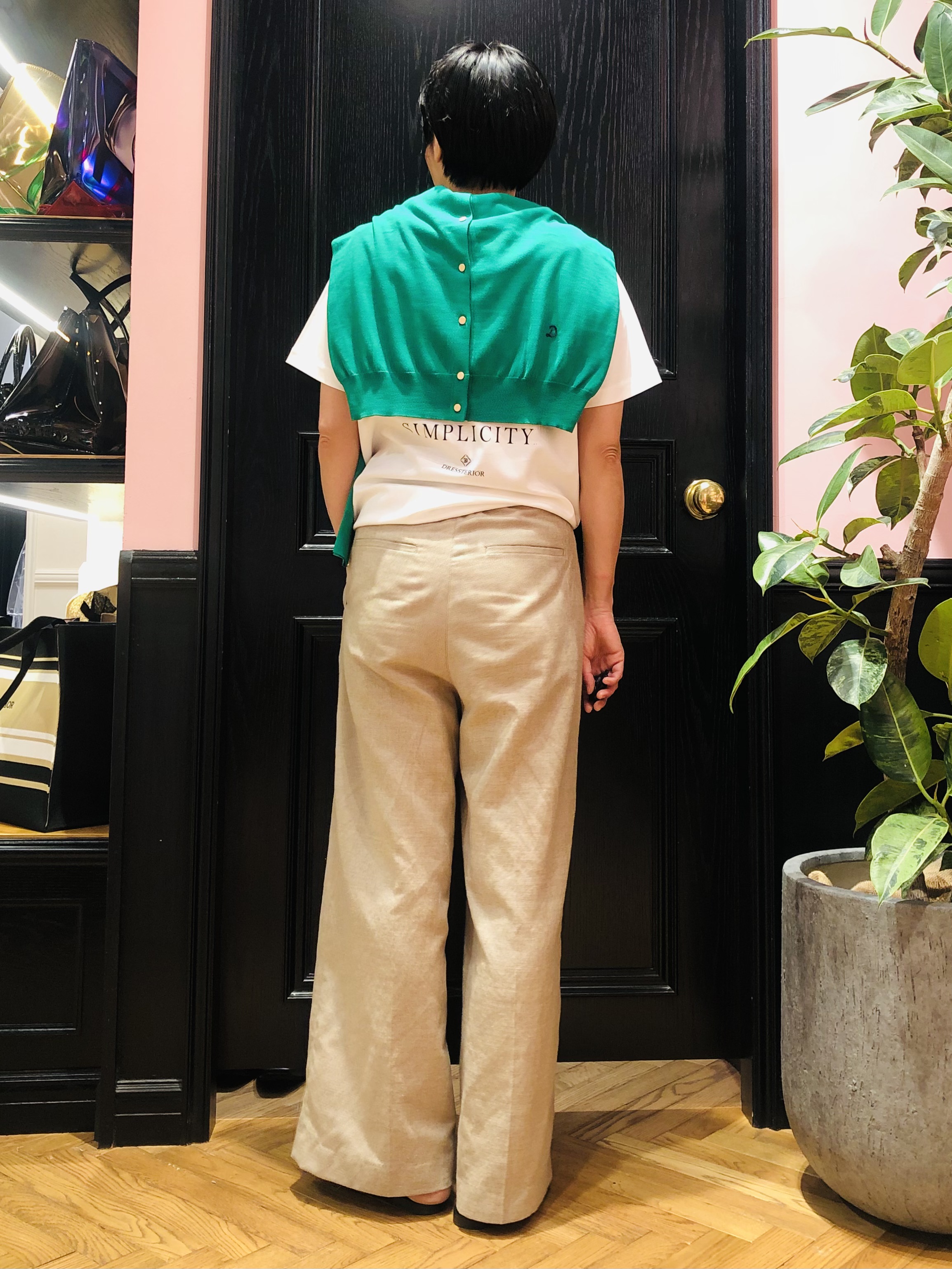 OGATAさんの「DRESSTERIOR｜【接触冷感／抗菌防臭／消臭】アイスクリアコットン PARIS Tシャツ」を使ったコーディネート