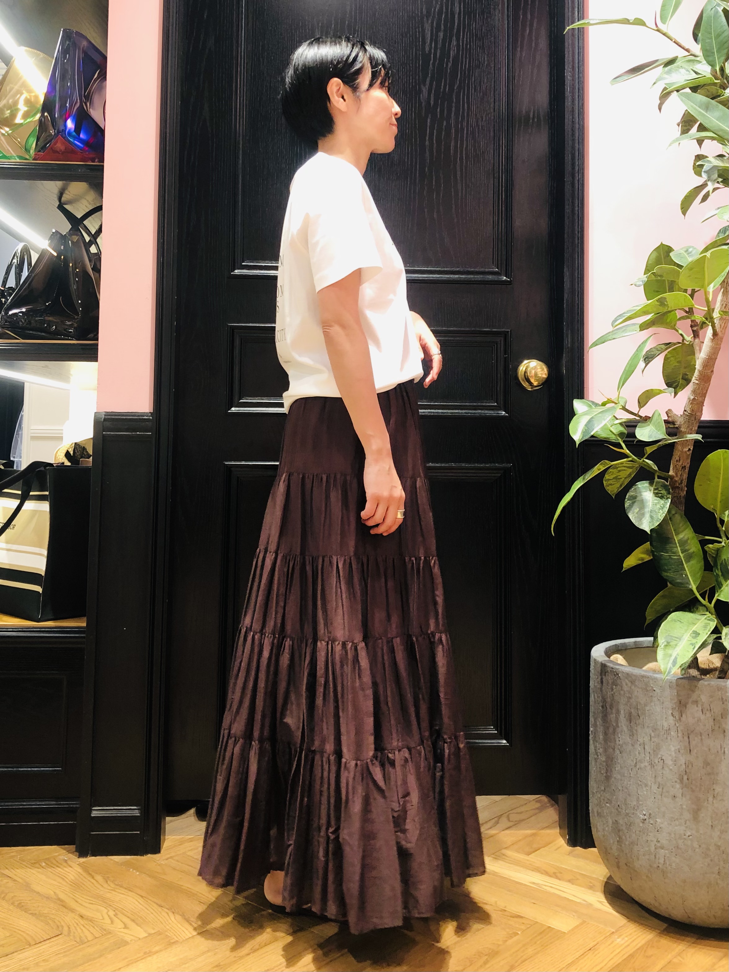 OGATAさんの「DRESSTERIOR｜【接触冷感／抗菌防臭／消臭】アイスクリアコットン PARIS Tシャツ」を使ったコーディネート