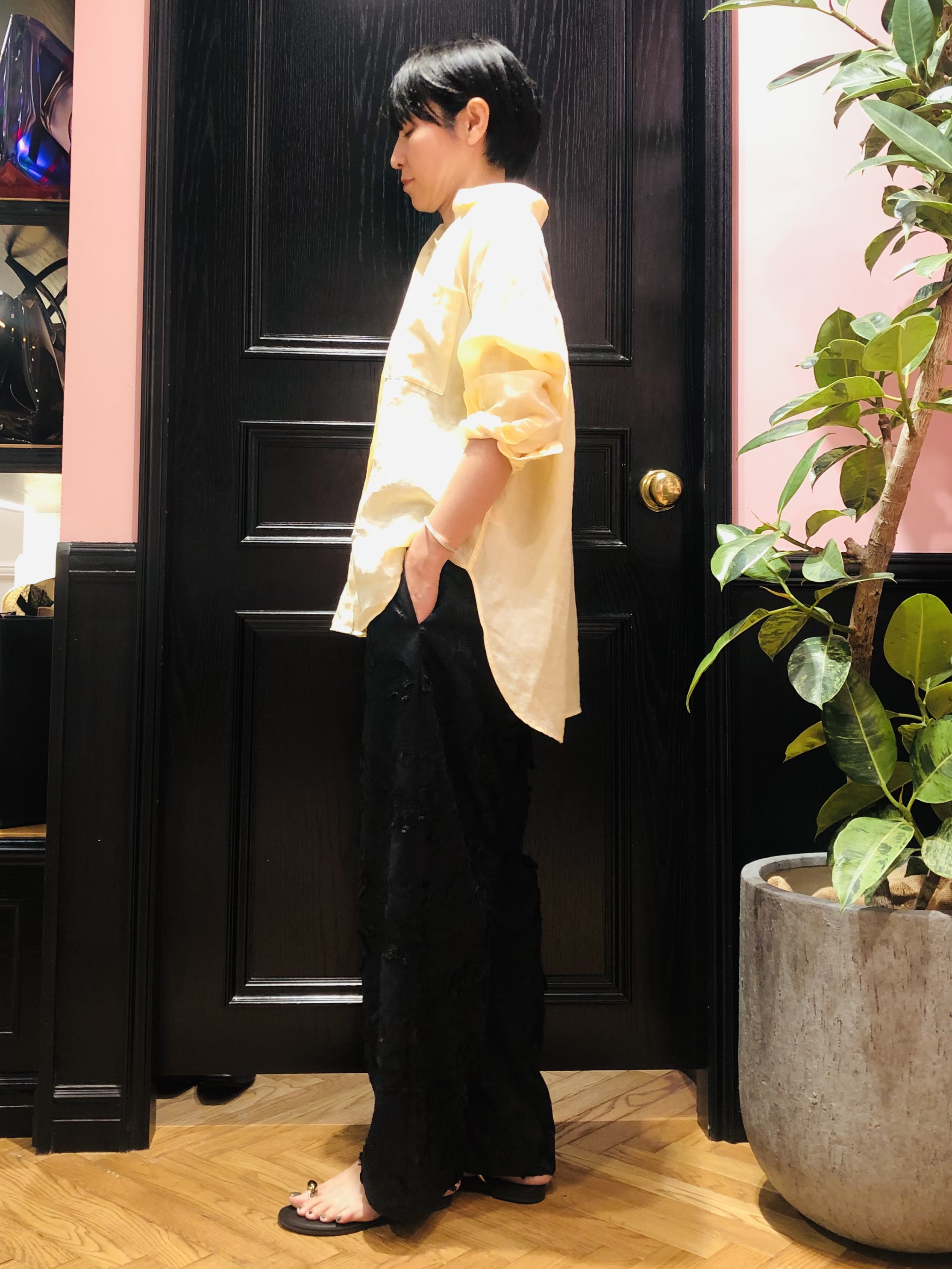 OGATAさんの「DRESSTERIOR｜【人気定番/ウォッシャブル】ガーメントダイラミーシャツ」を使ったコーディネート