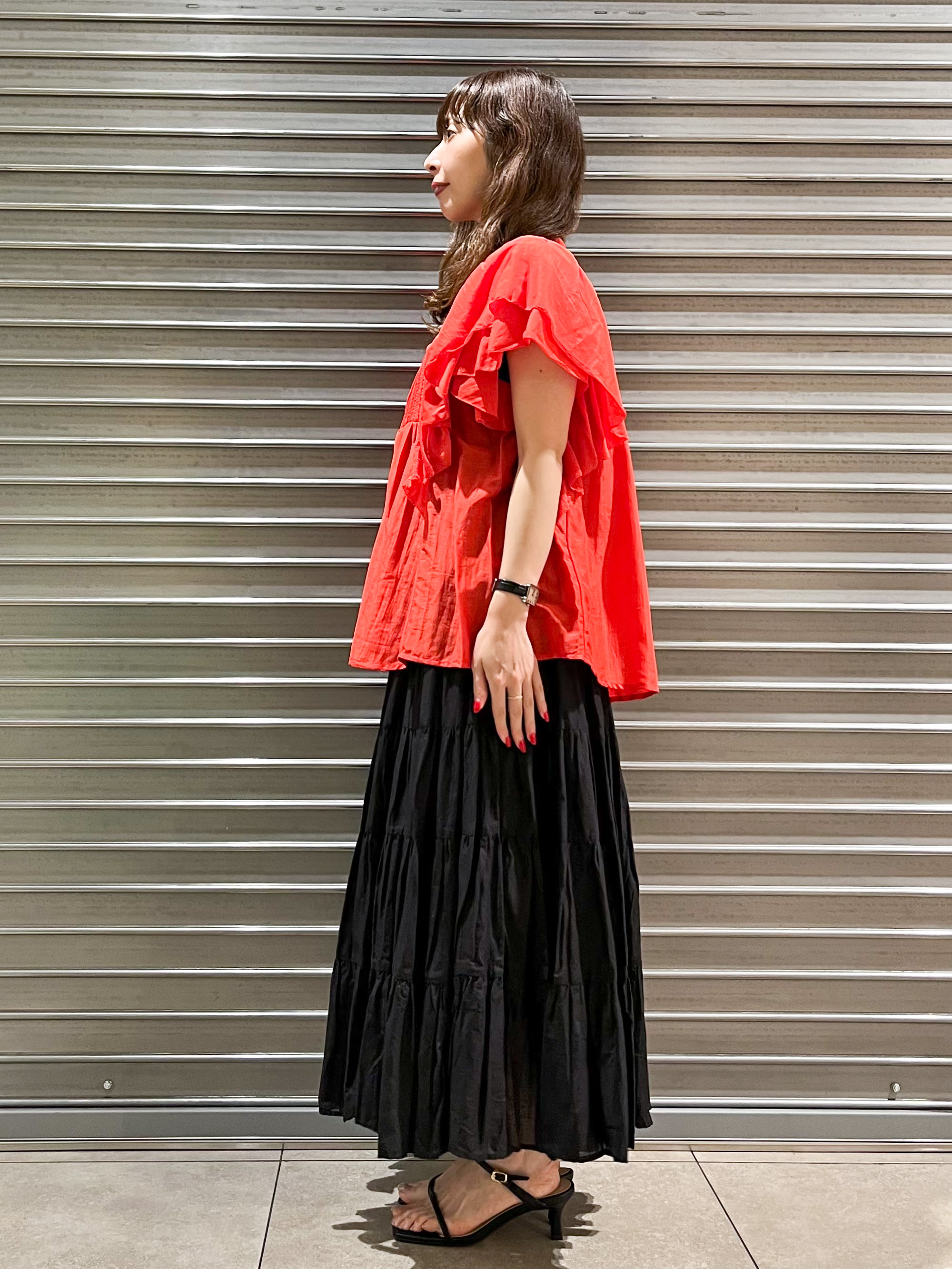 じゅんさんの「DRESSTERIOR｜コットンシルク ラッフルスリーブ ブラウス」を使ったコーディネート