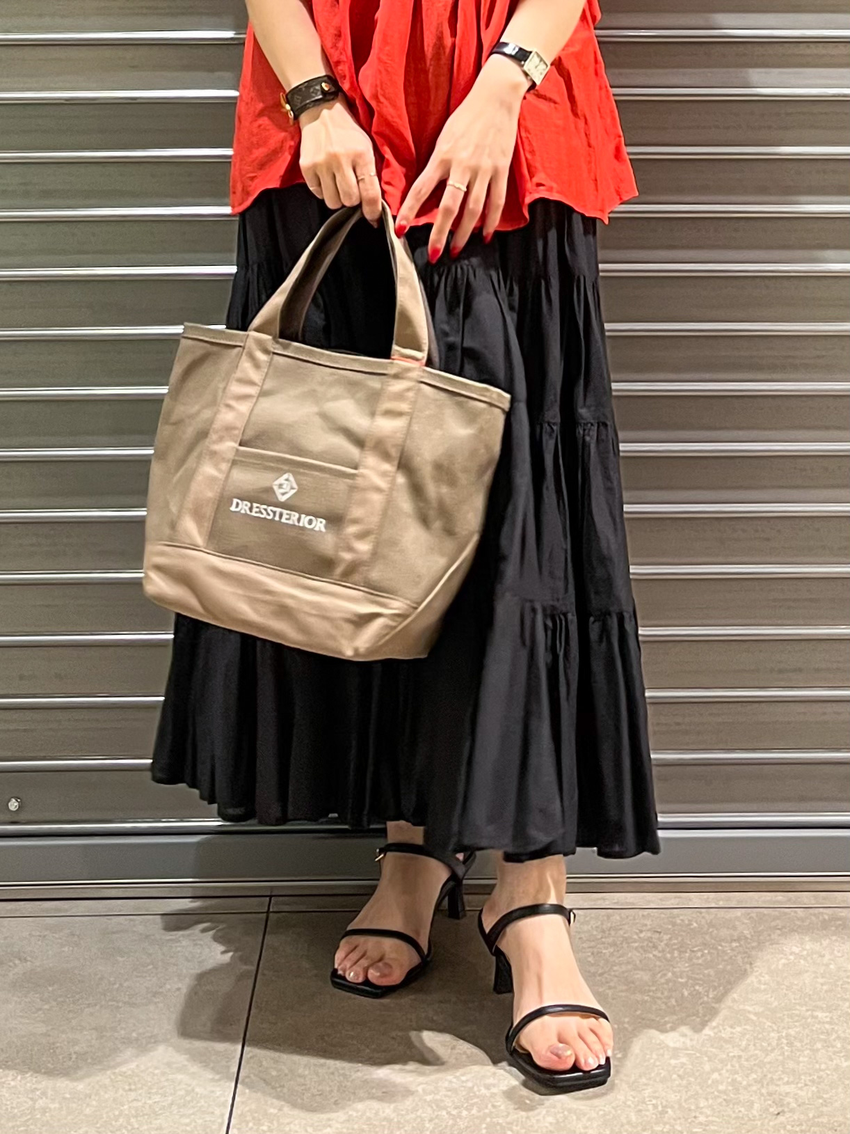 じゅんさんの「DRESSTERIOR｜コットンシルク ラッフルスリーブ ブラウス」を使ったコーディネート