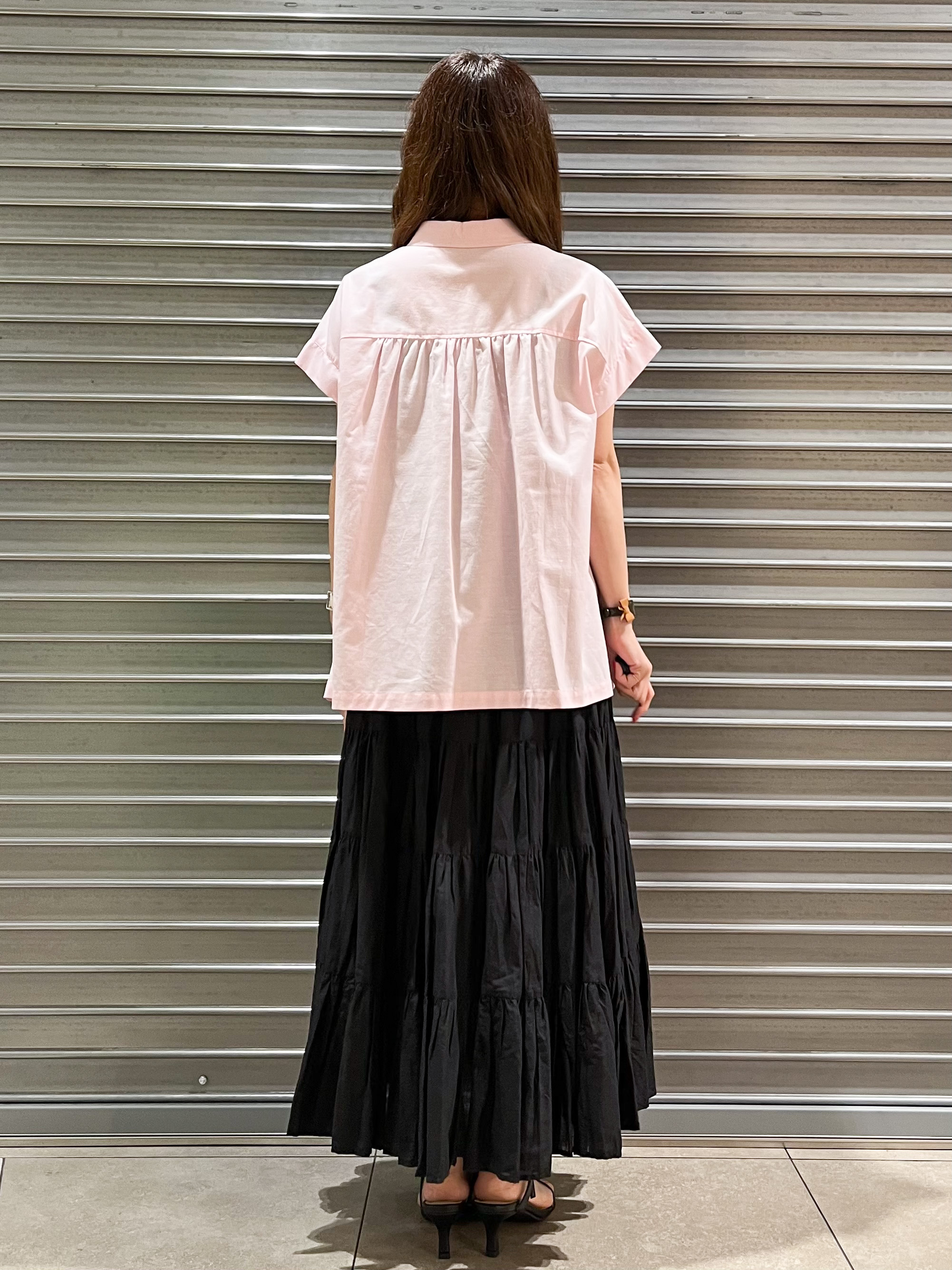 じゅんさんの「DRESSTERIOR｜【毎年人気/ウォッシャブル】バックフレアオックスシャツ」を使ったコーディネート