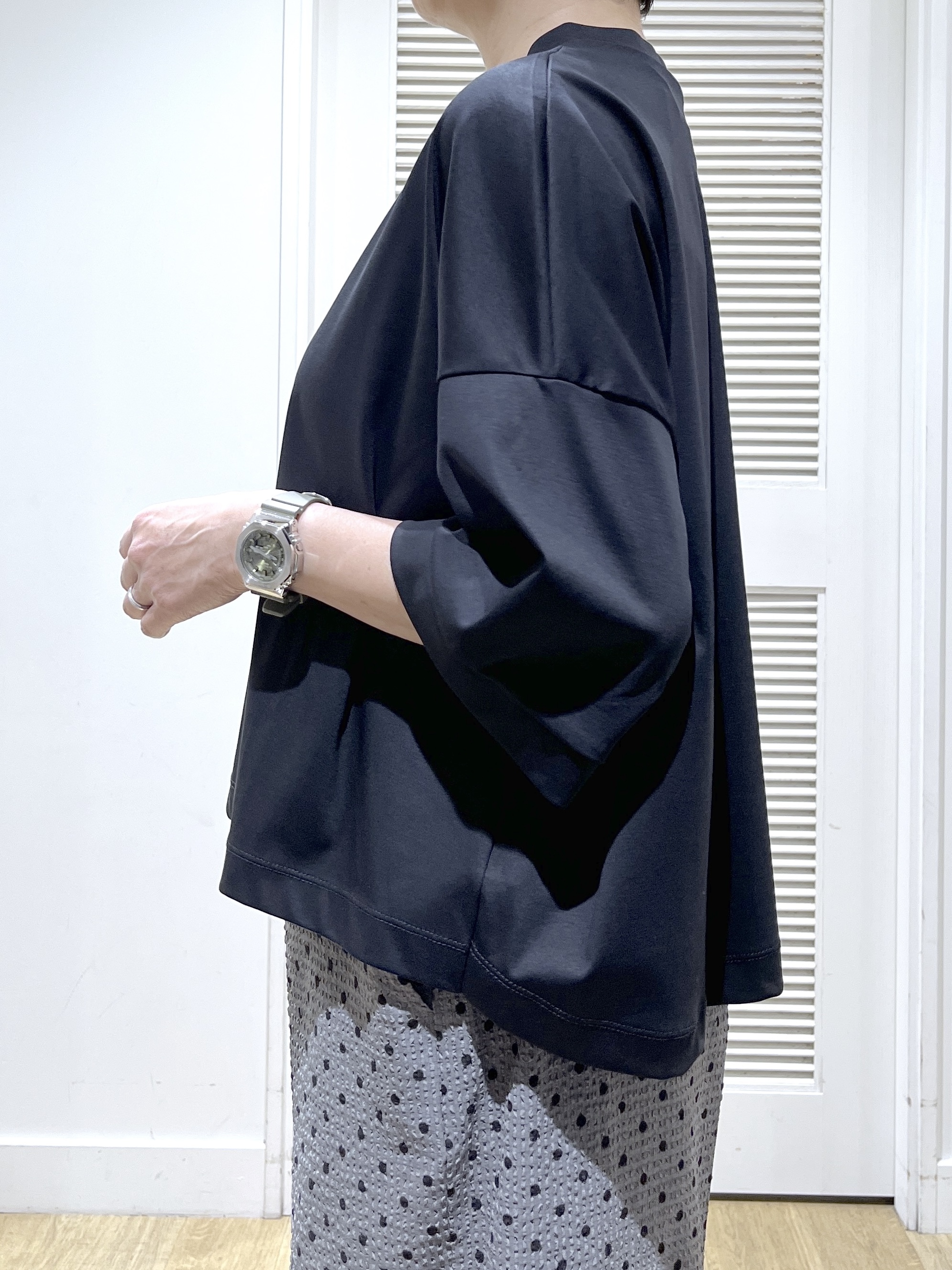 Miyazakiさんの「Dessin｜【新色追加/体型カバー】美光沢カットソーボクシーシルエット」を使ったコーディネート