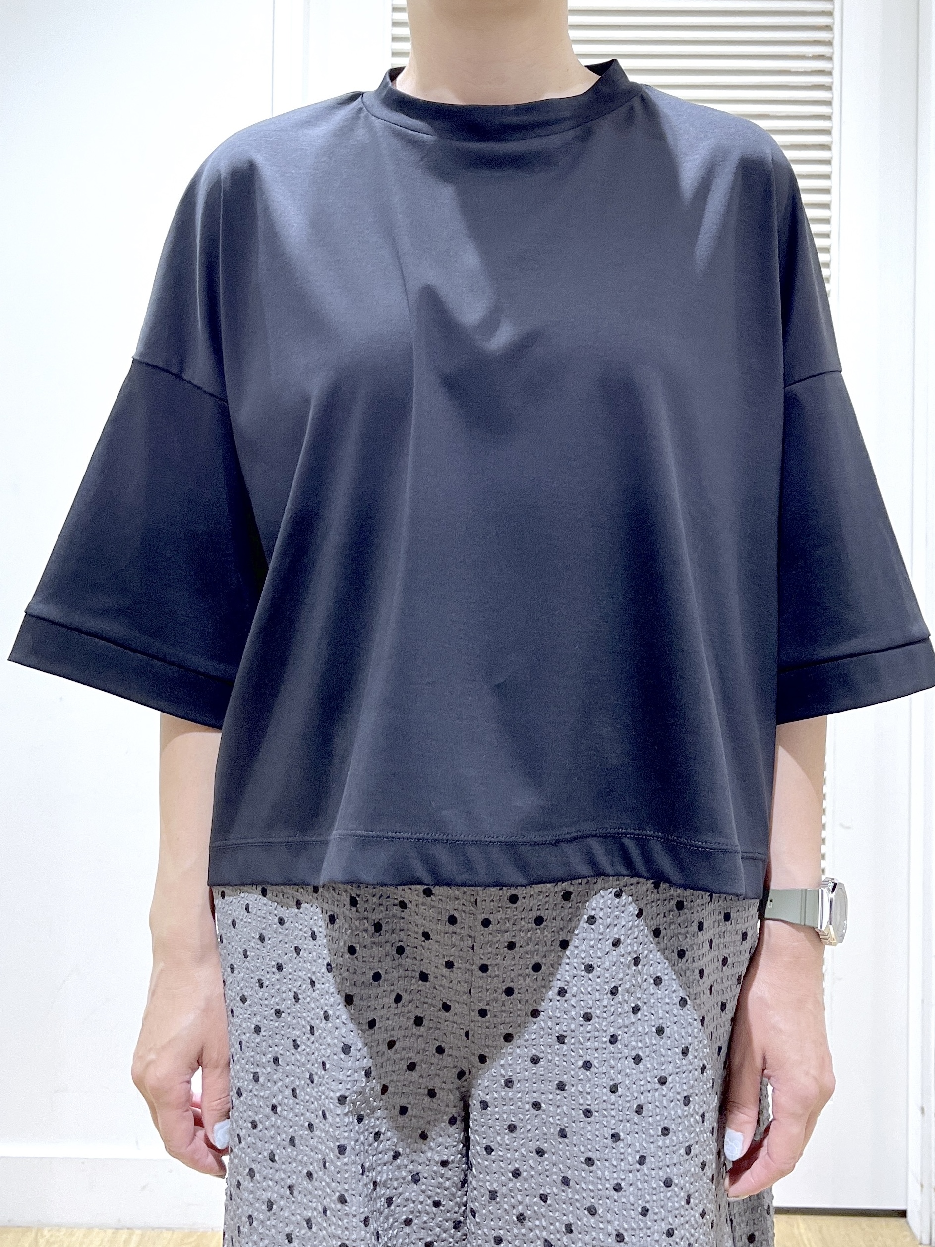 Miyazakiさんの「Dessin｜【新色追加/体型カバー】美光沢カットソーボクシーシルエット」を使ったコーディネート