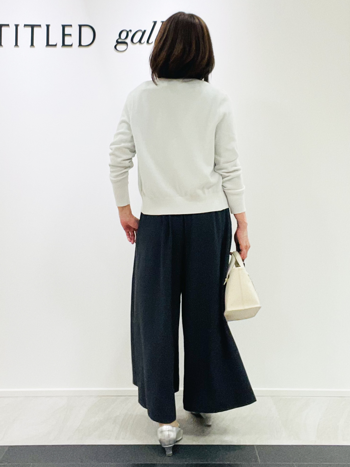 めいさんの「UNTITLED｜【アンサンブル可】ラメ混クルーネックカーディガン」を使ったコーディネート
