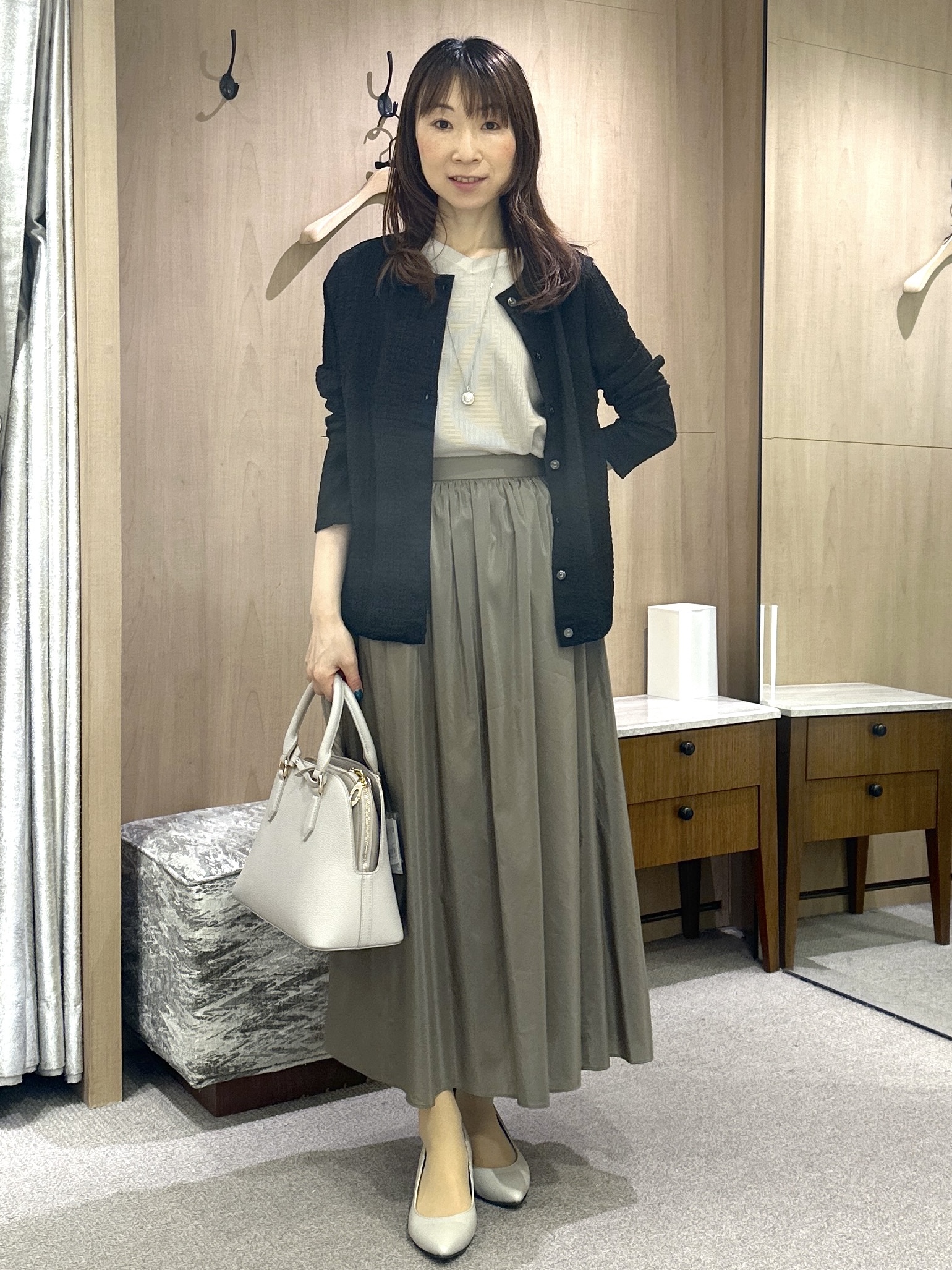 Miwaさんの「UNTITLED｜【11色展開/体型カバー】前後2WAYフレンチスリーブニット」を使ったコーディネート