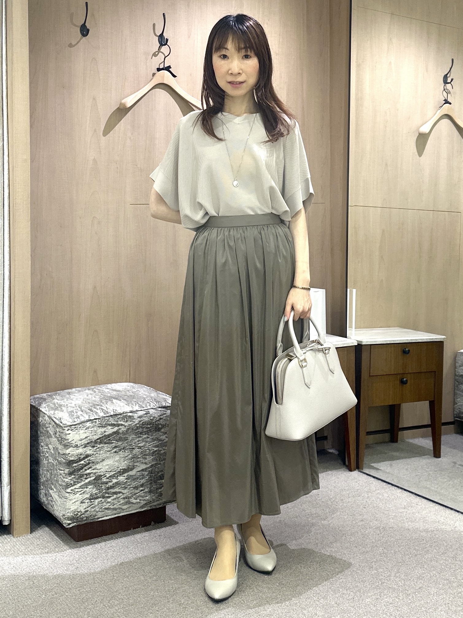 Miwaさんの「UNTITLED｜【11色展開/体型カバー】前後2WAYフレンチスリーブニット」を使ったコーディネート