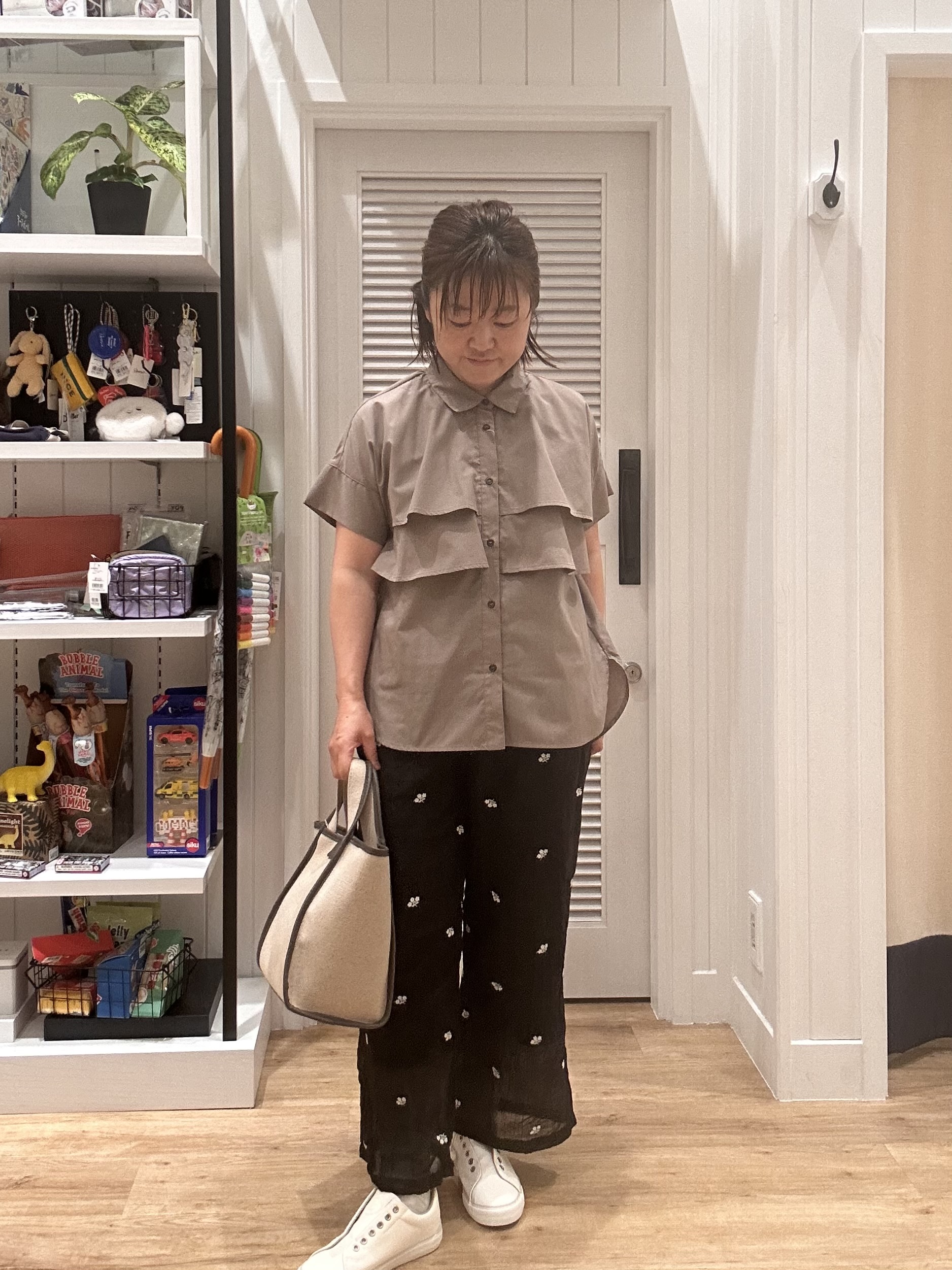 Aiさんの「Dessin｜【マシンウォッシャブル】ダブルフリルブラウス」を使ったコーディネート