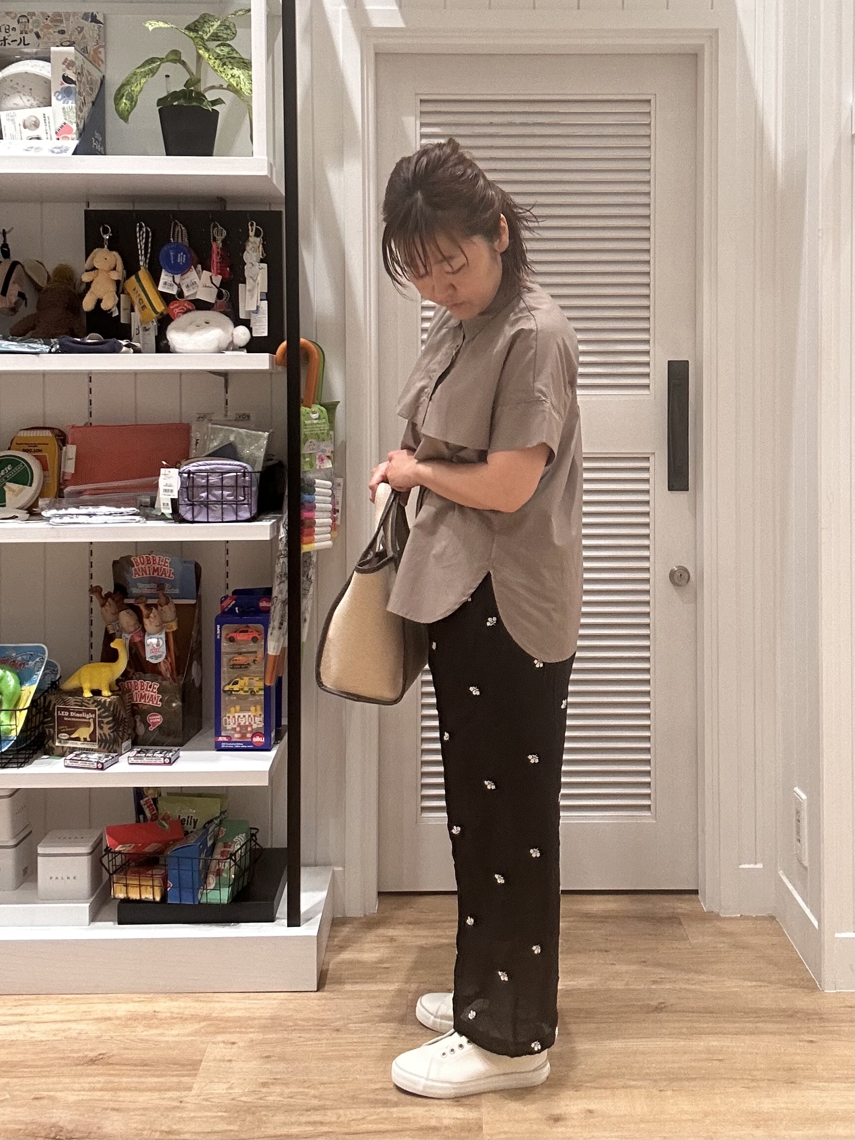 Aiさんの「Dessin｜【マシンウォッシャブル】ダブルフリルブラウス」を使ったコーディネート