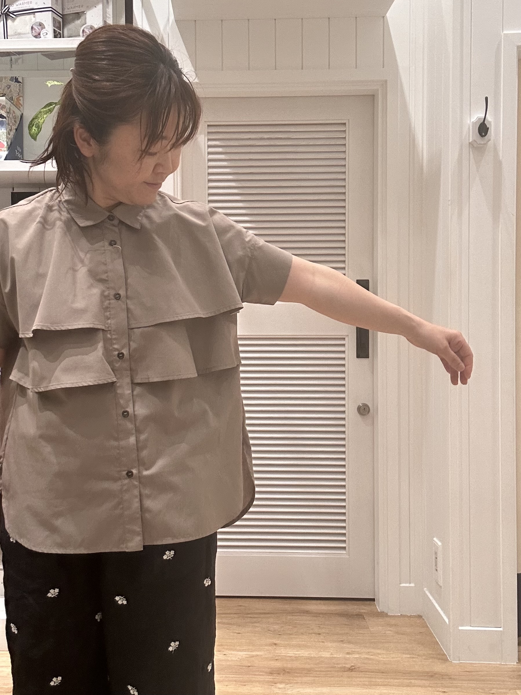 Aiさんの「Dessin｜【マシンウォッシャブル】ダブルフリルブラウス」を使ったコーディネート