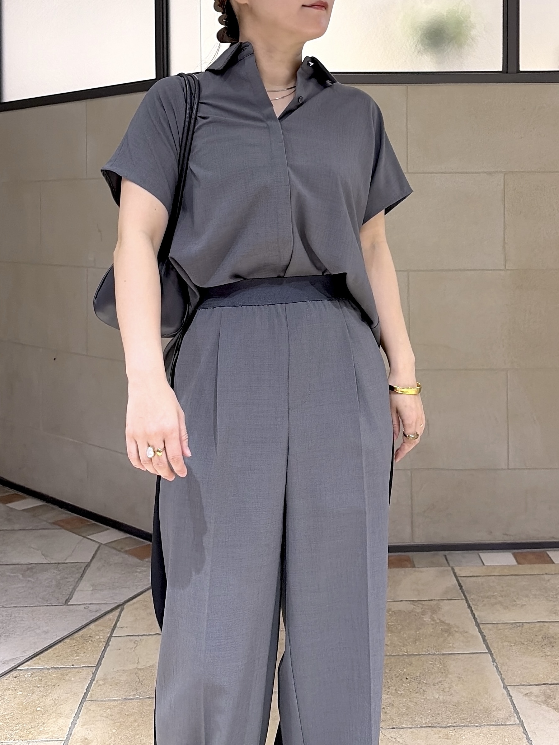 よねさんの「INDIVI｜Comfy SET UP｜フレアスリーブブラウス【セットアップ対応／通勤／カセット服／接触冷感／UV」を使ったコーディネート