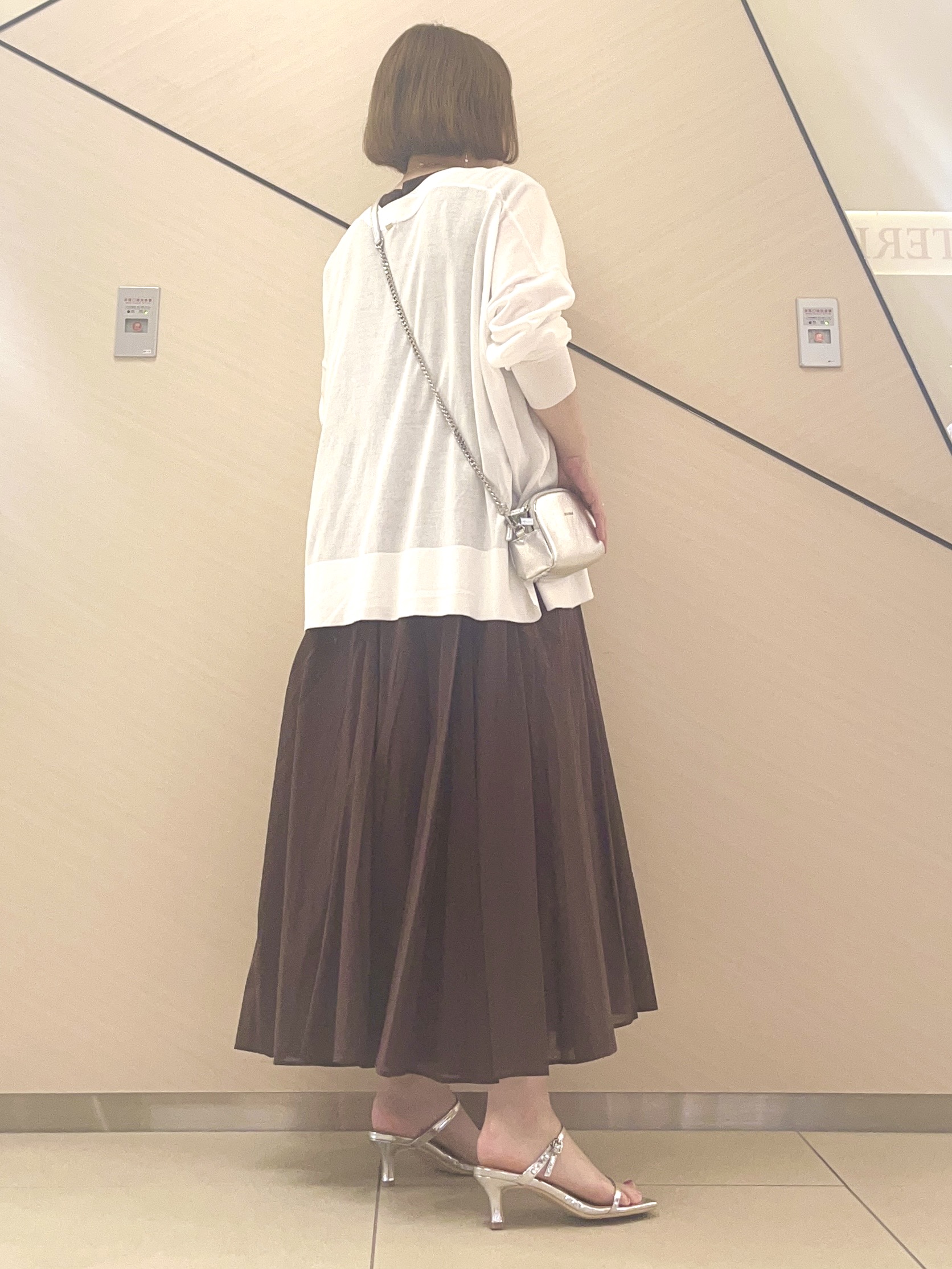 yahataさんの「DRESSTERIOR｜【きれいめ/ウォッシャブル】コットンローンフレンチスリーブワンピ」を使ったコーディネート