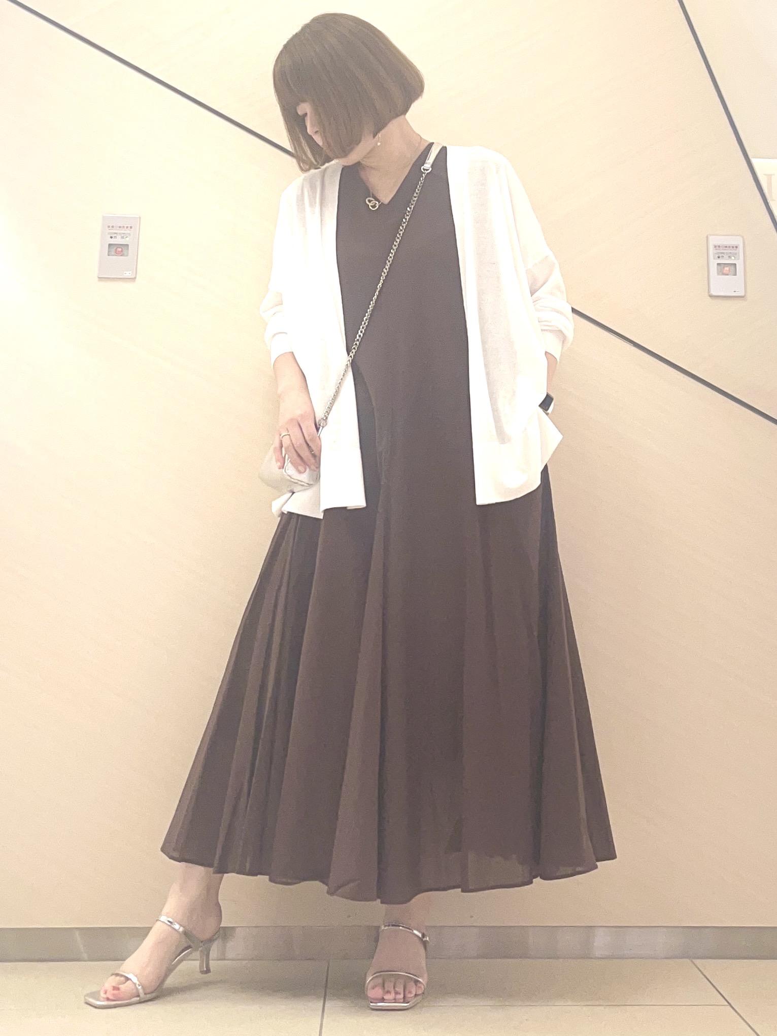 yahataさんの「DRESSTERIOR｜【きれいめ/ウォッシャブル】コットンローンフレンチスリーブワンピ」を使ったコーディネート